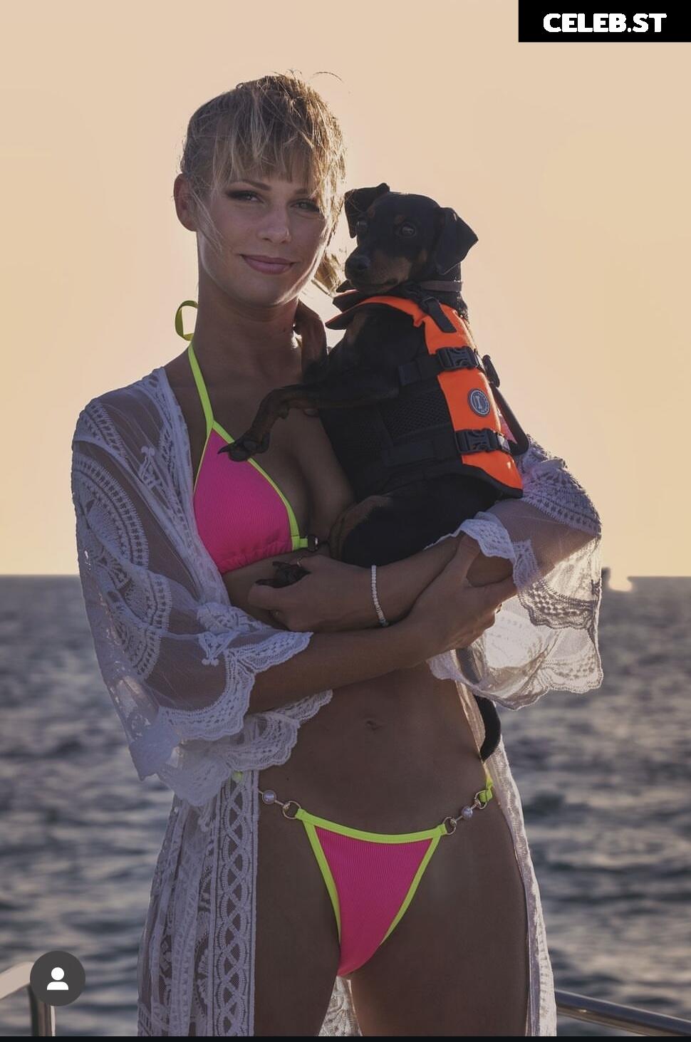 Carolina Peukmann Image 1939677