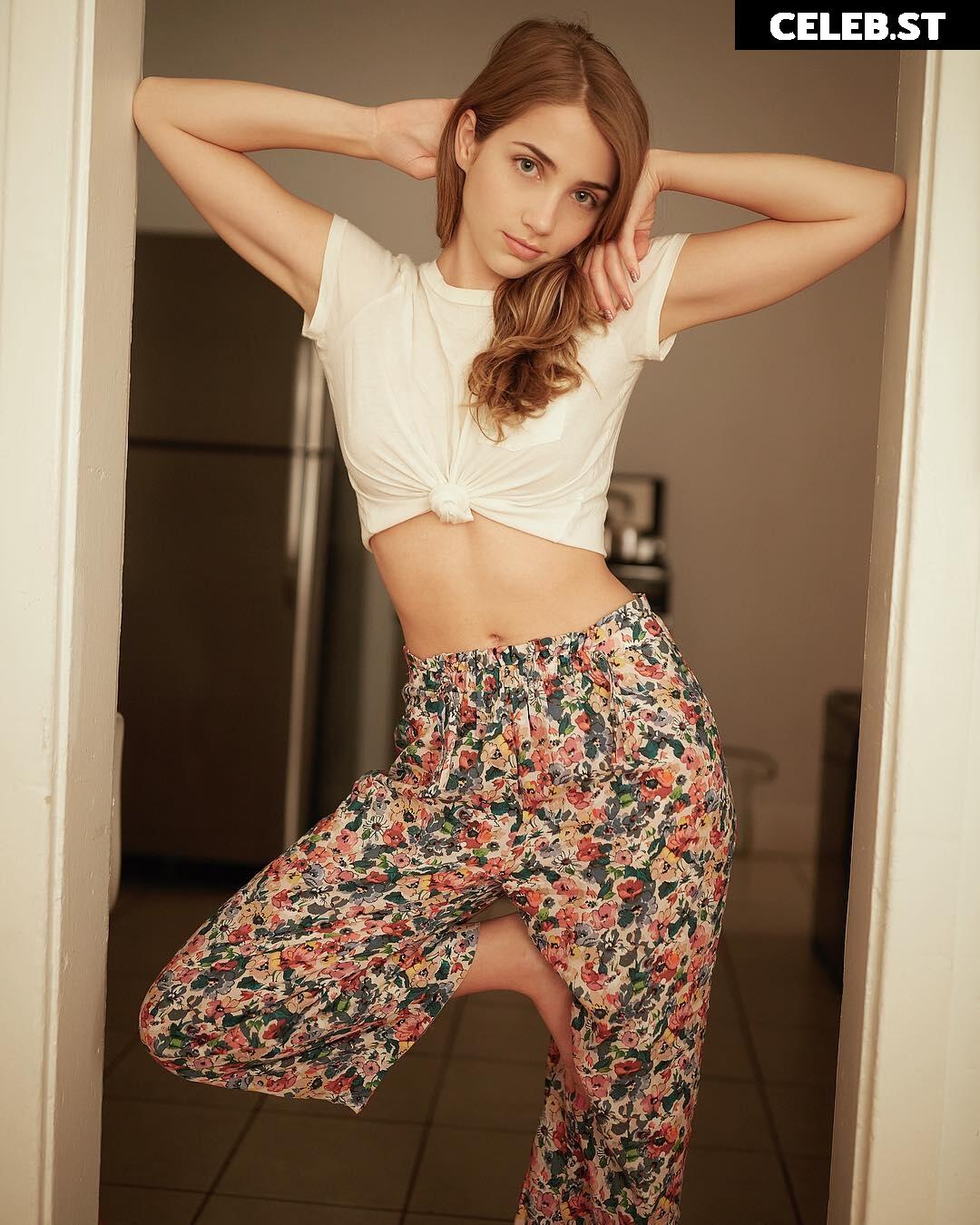 Emily Rudd Image 1939064