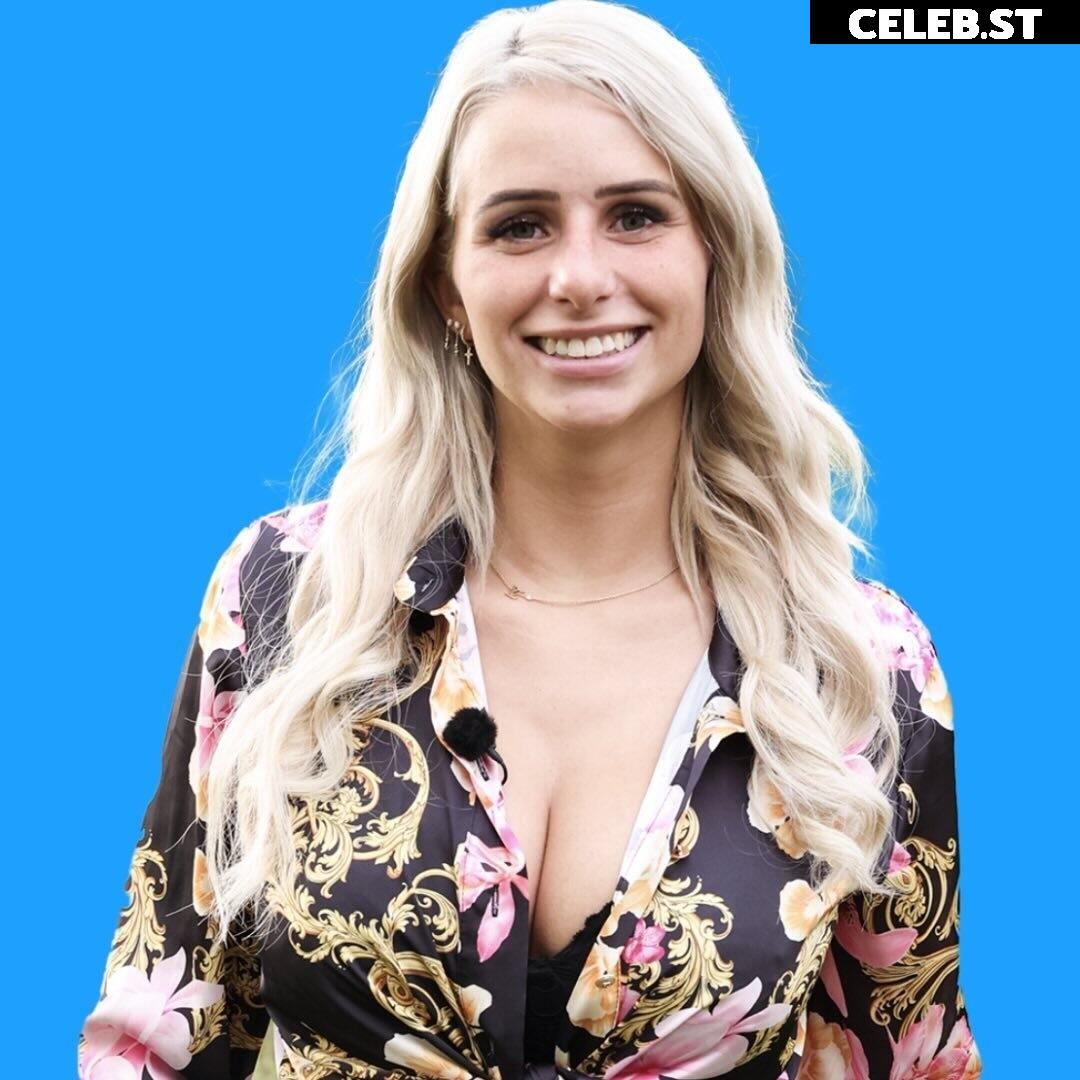 Carina Spack Image 1938434