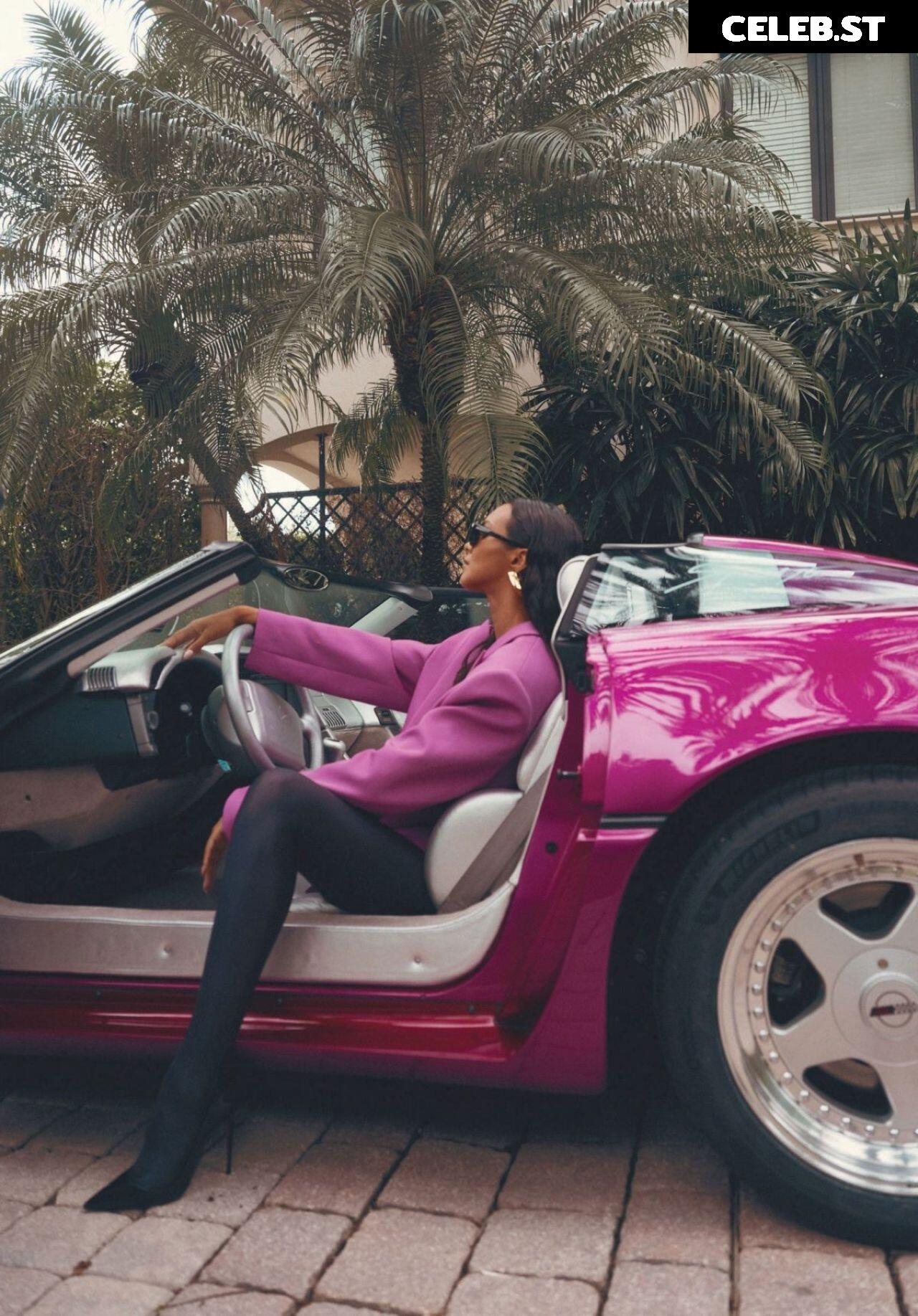 Lais Ribeiro Image 1938710