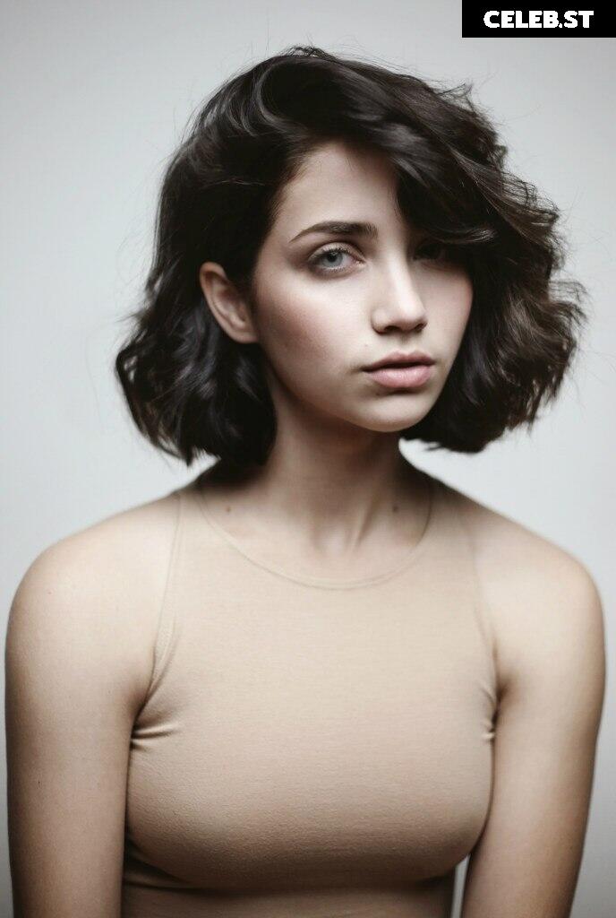 Emily Rudd Image 1938933