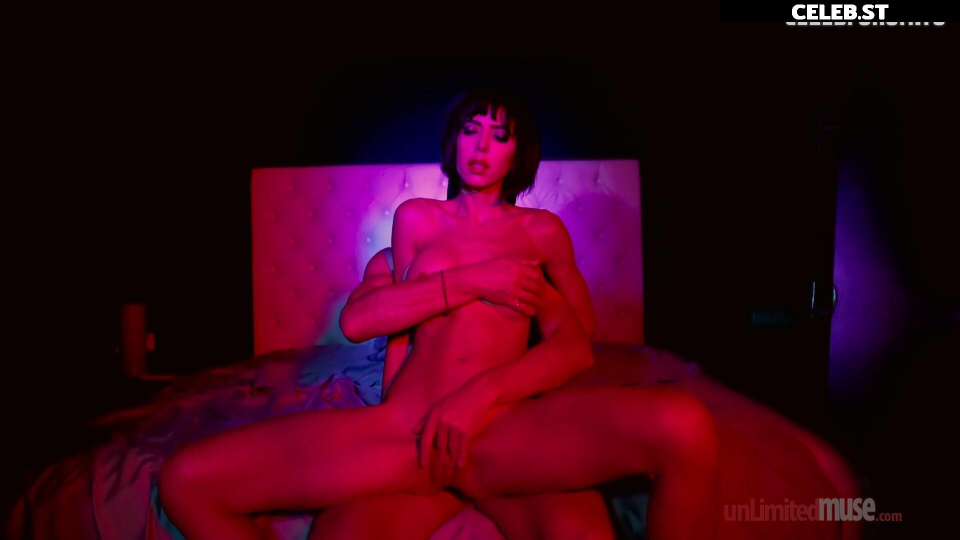 Milo Moiré Image 1927425