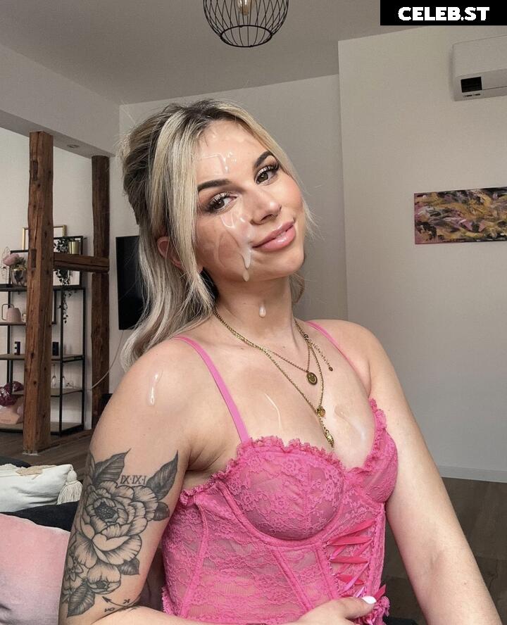 Kira Rodriguez Image 1921997