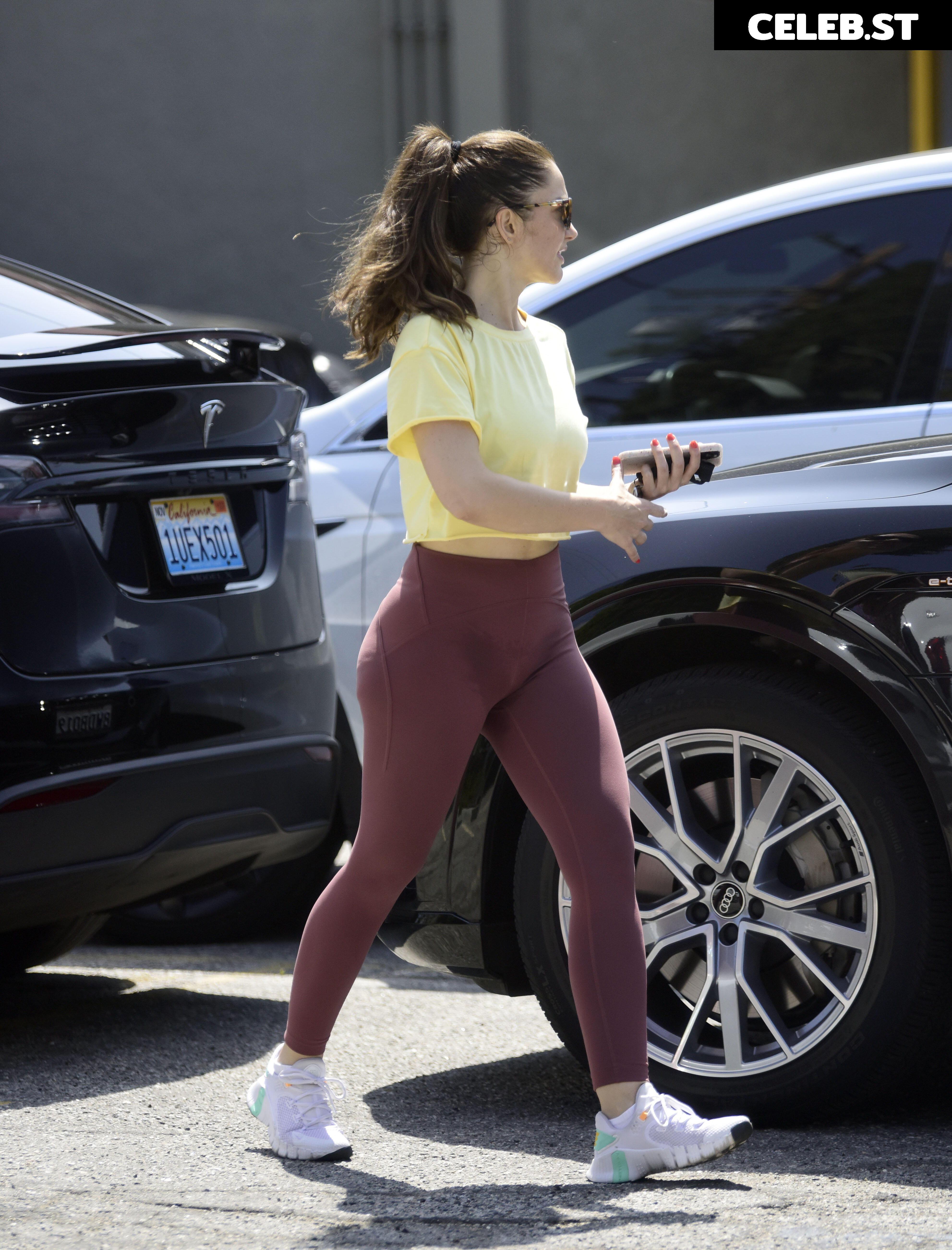 Minka Kelly Image 1929204