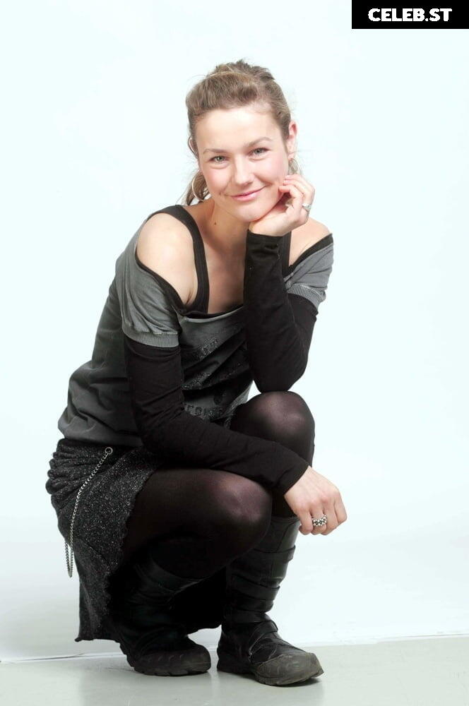 Rhea Harder-Vennewald Image 1928766