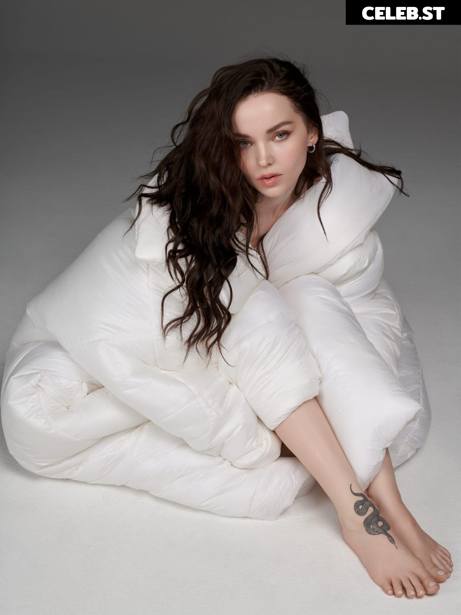 Dove Cameron Image 1928065