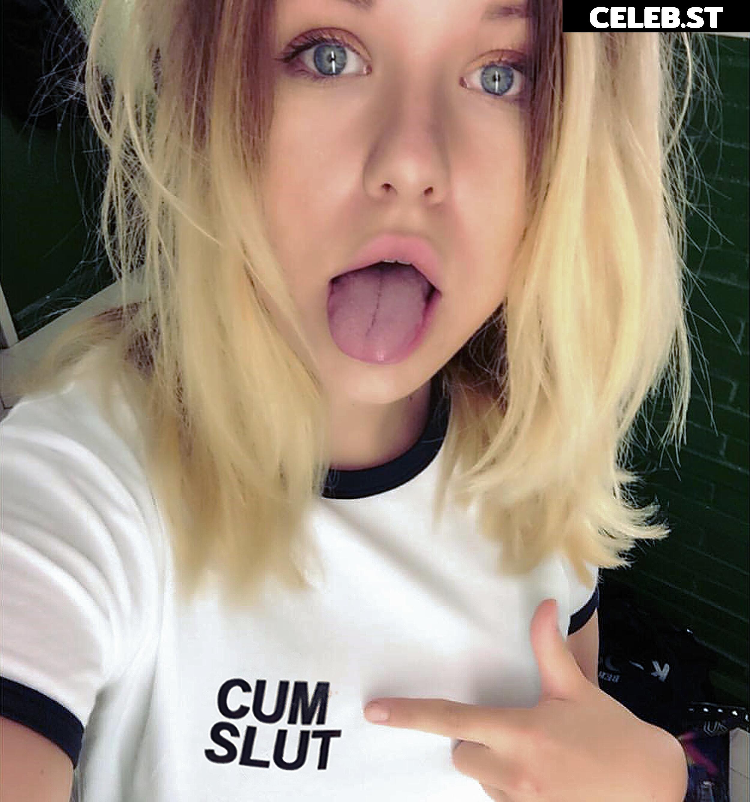 KellyMissesVlog Fakes Image 1916437