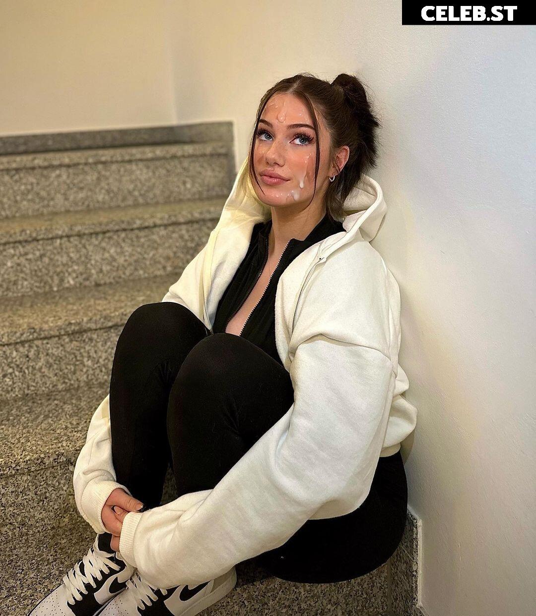 Faye.sxh Image 1912785