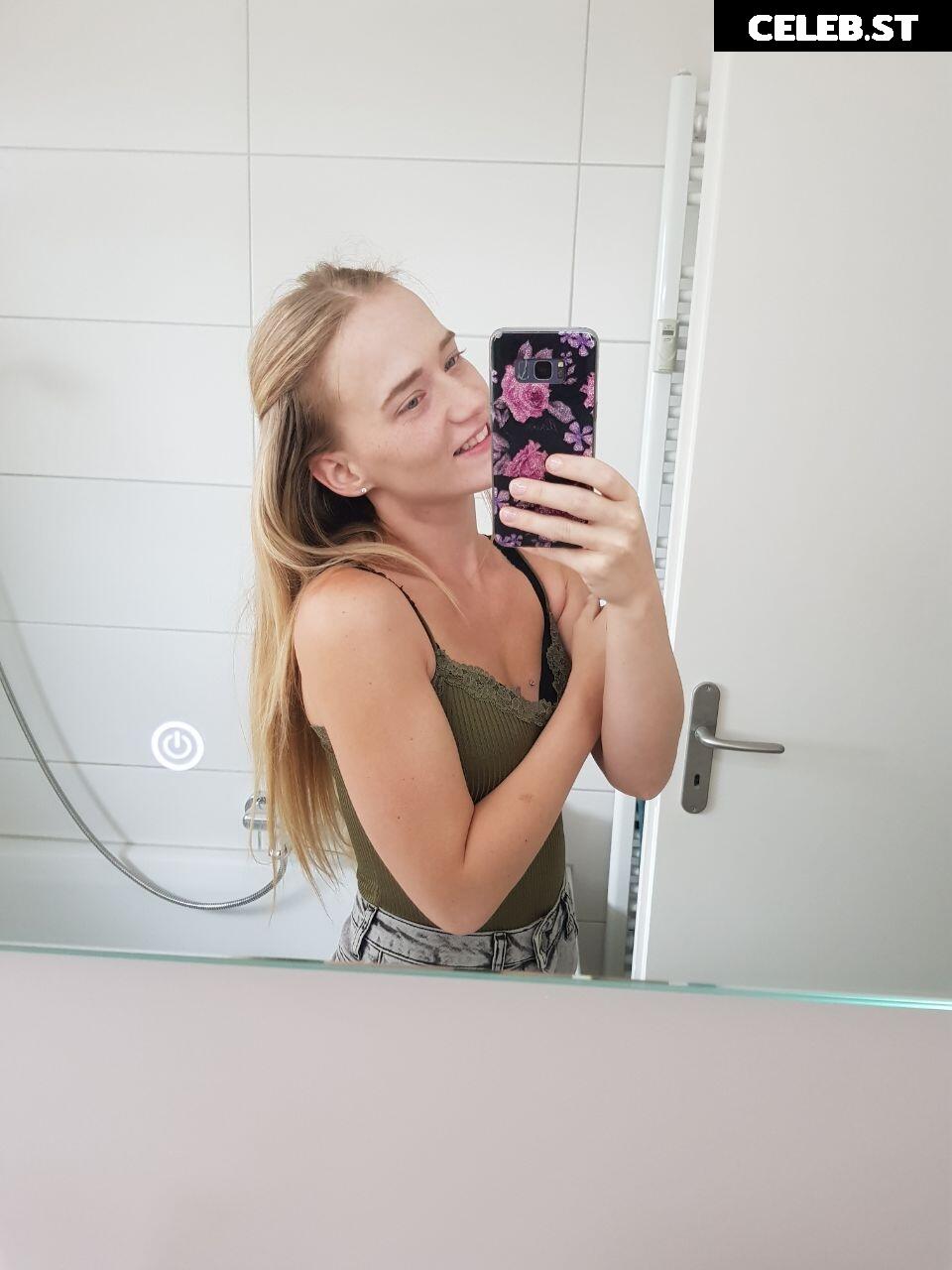 Leelaniii Image 1906799