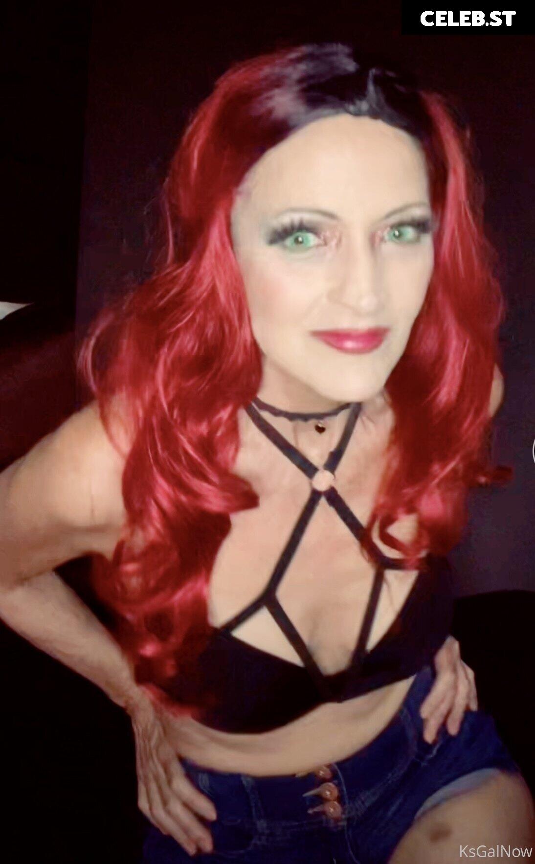 lexi_lix_cougar Image 19011534
