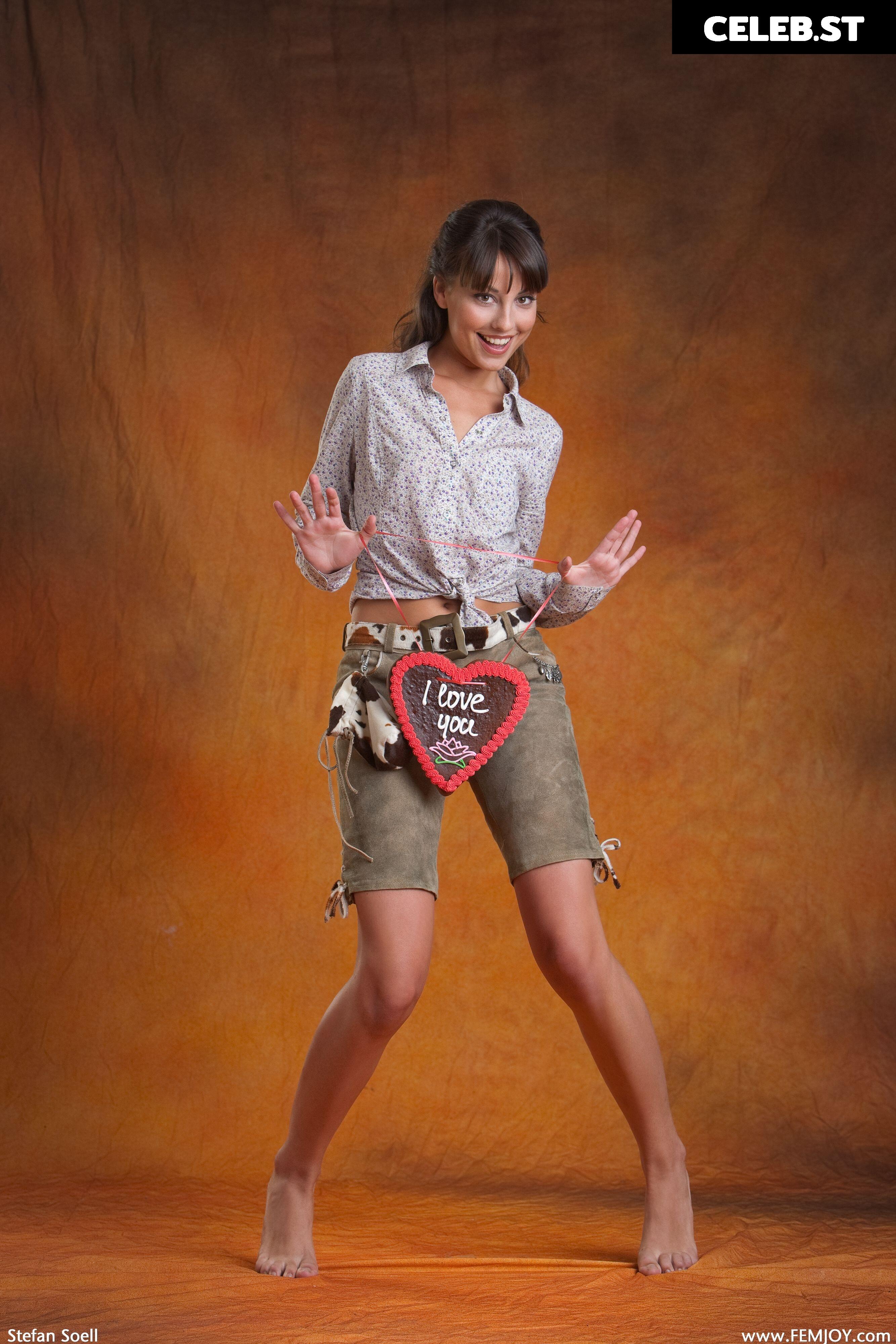 Lorena Image 1498538
