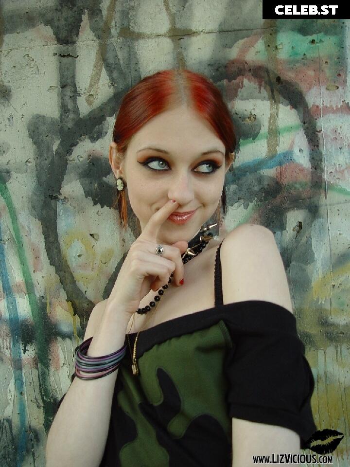 Liz Vicious Image 1479972