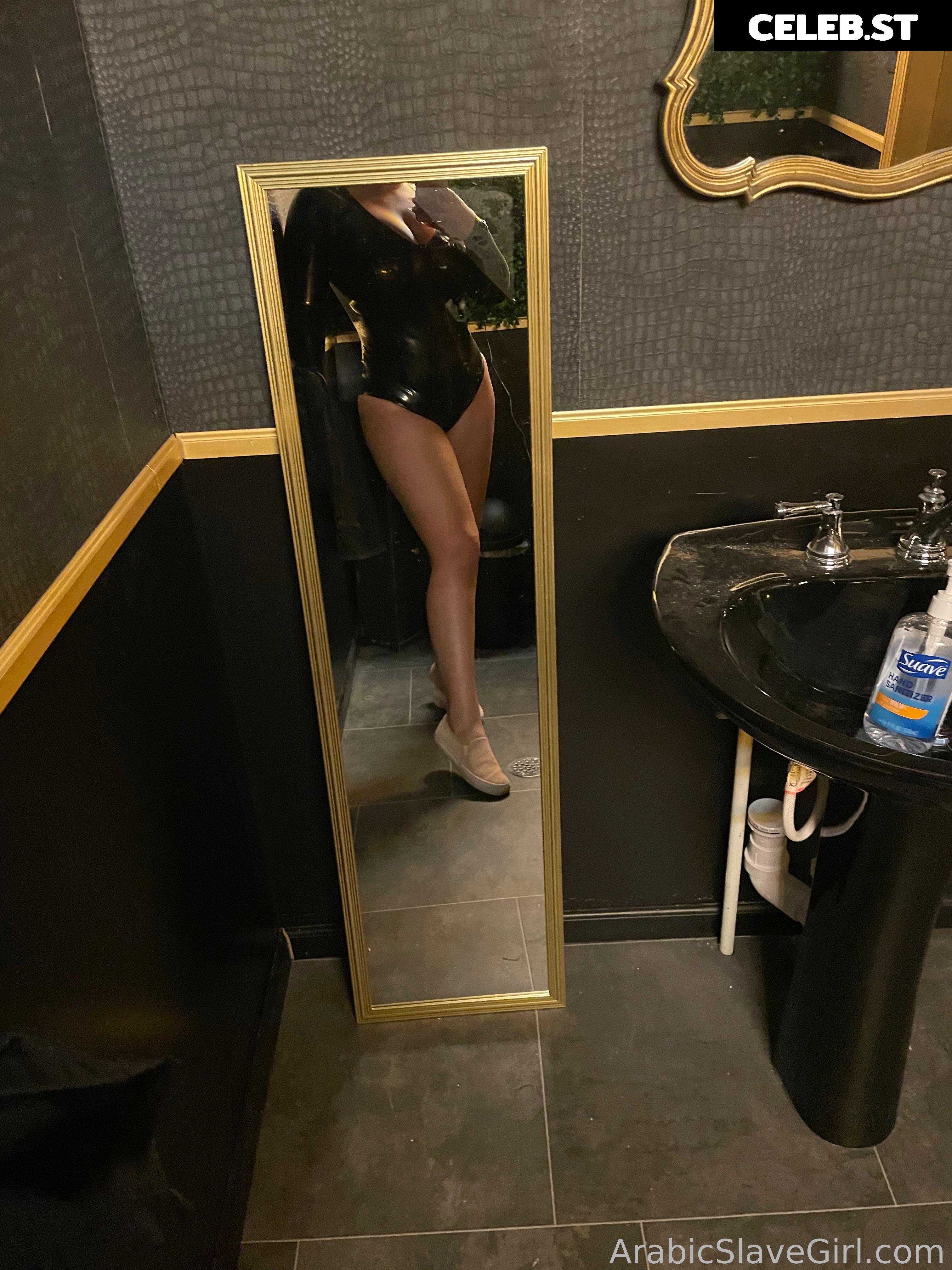 SarahArabic Image 14658229