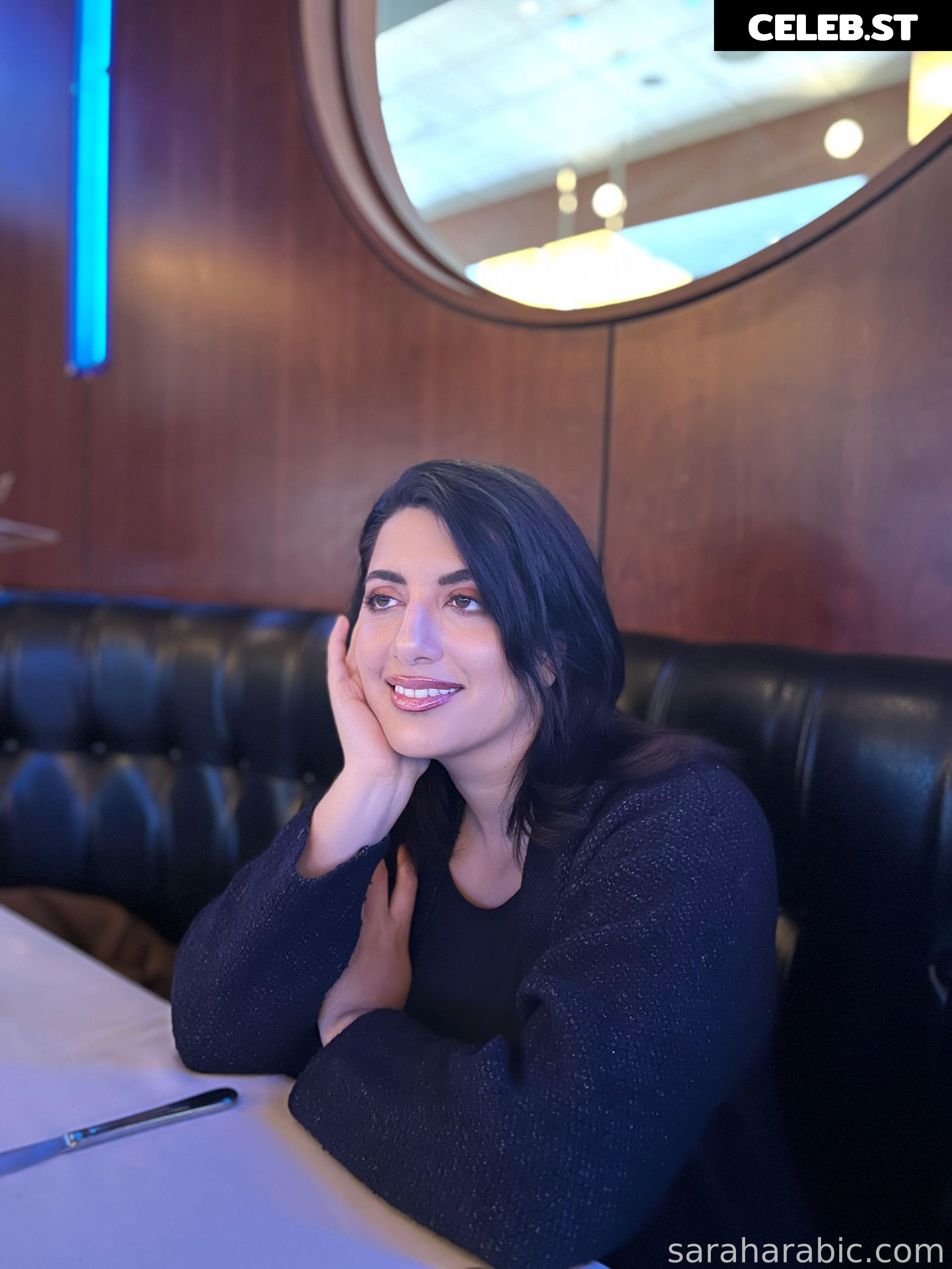 SarahArabic Image 14655310