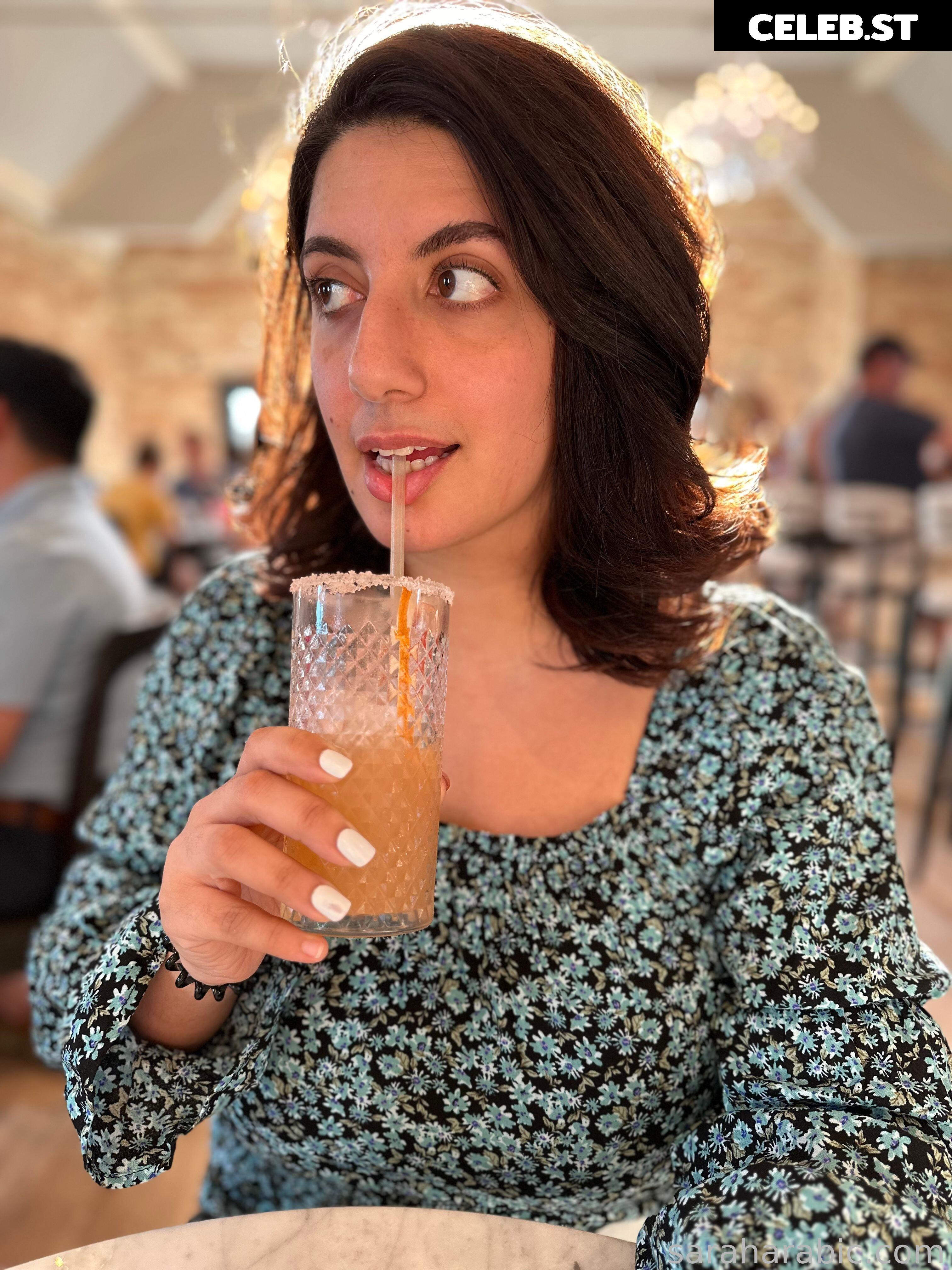 SarahArabic Image 14654799
