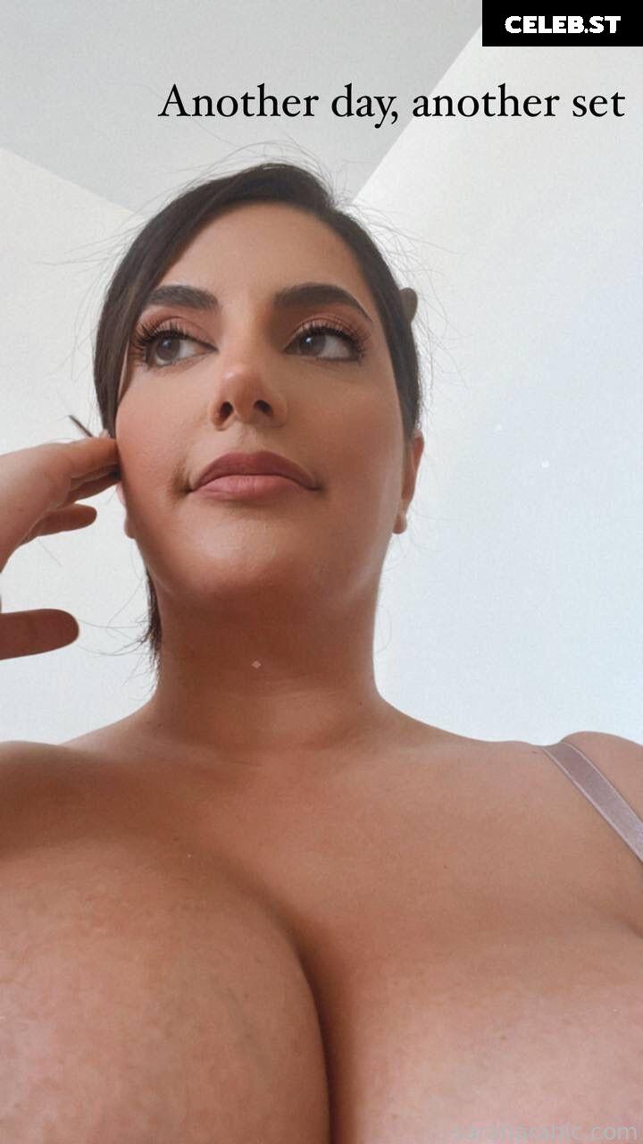 SarahArabic Image 14651366