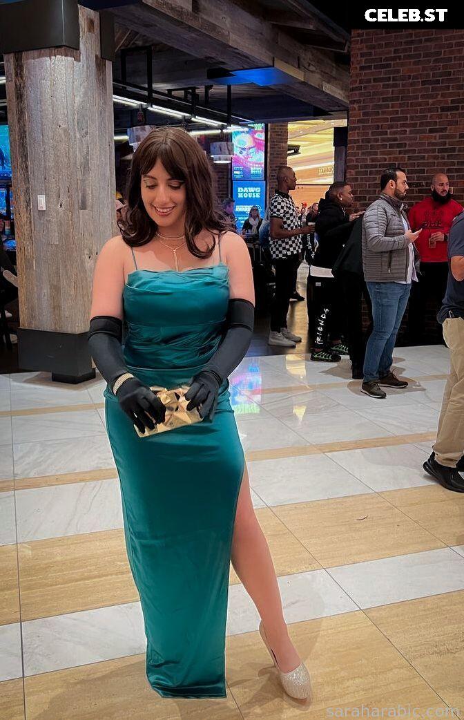 SarahArabic Image 14652195