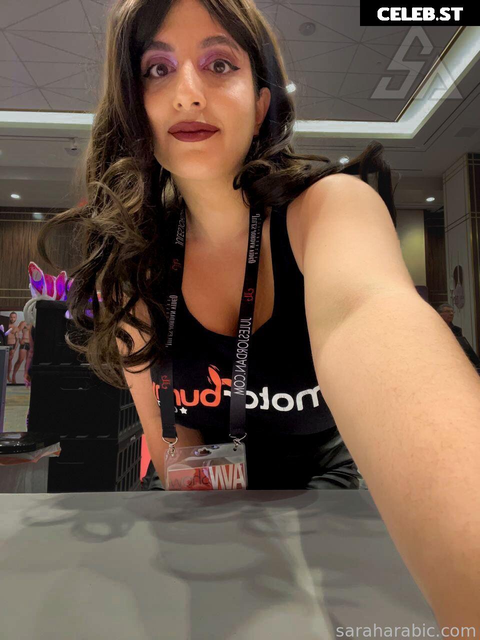 SarahArabic Image 14652202