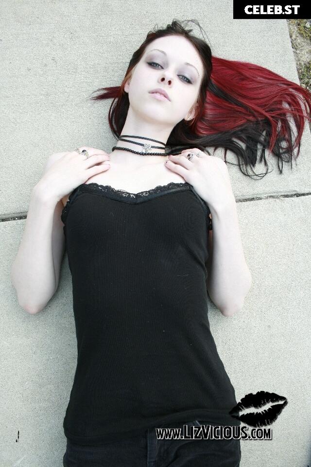 Liz Vicious Image 1466894