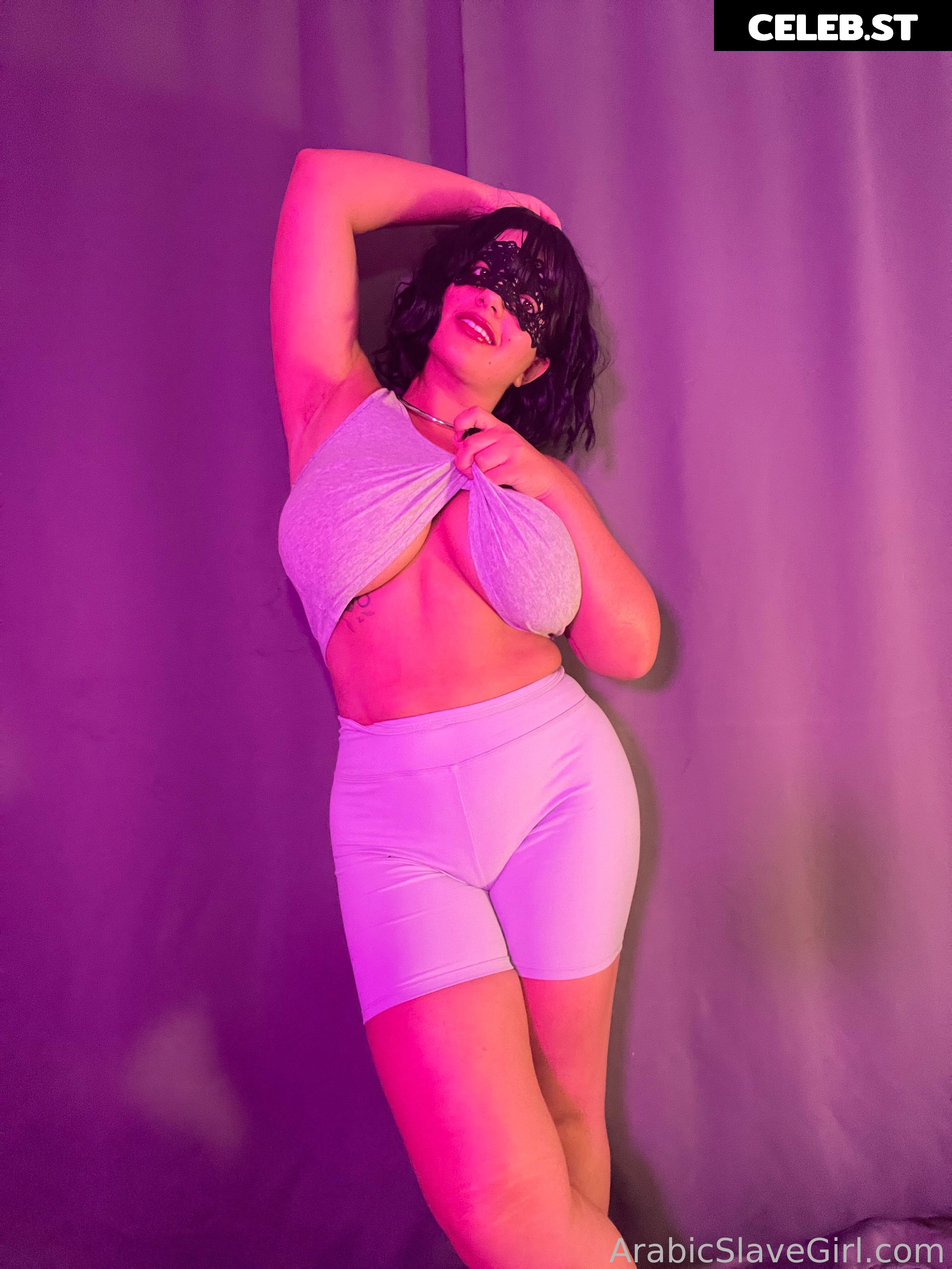 SarahArabic Image 14662417