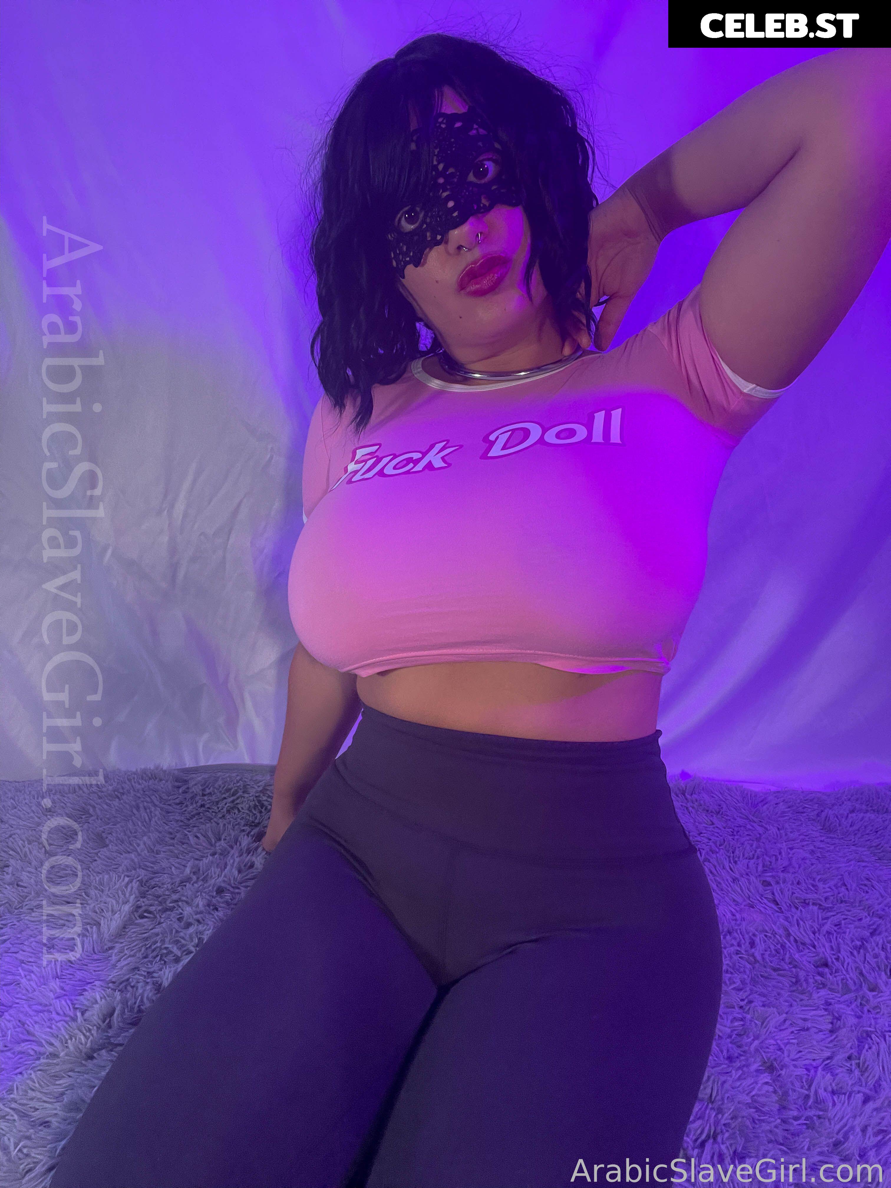 SarahArabic Image 14662145