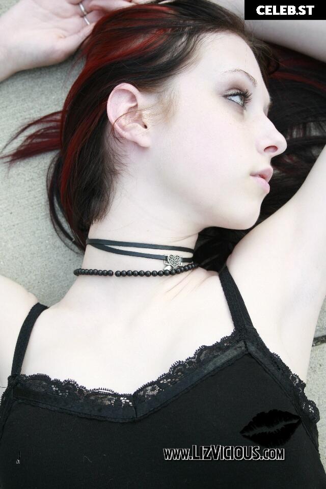 Liz Vicious Image 1467055