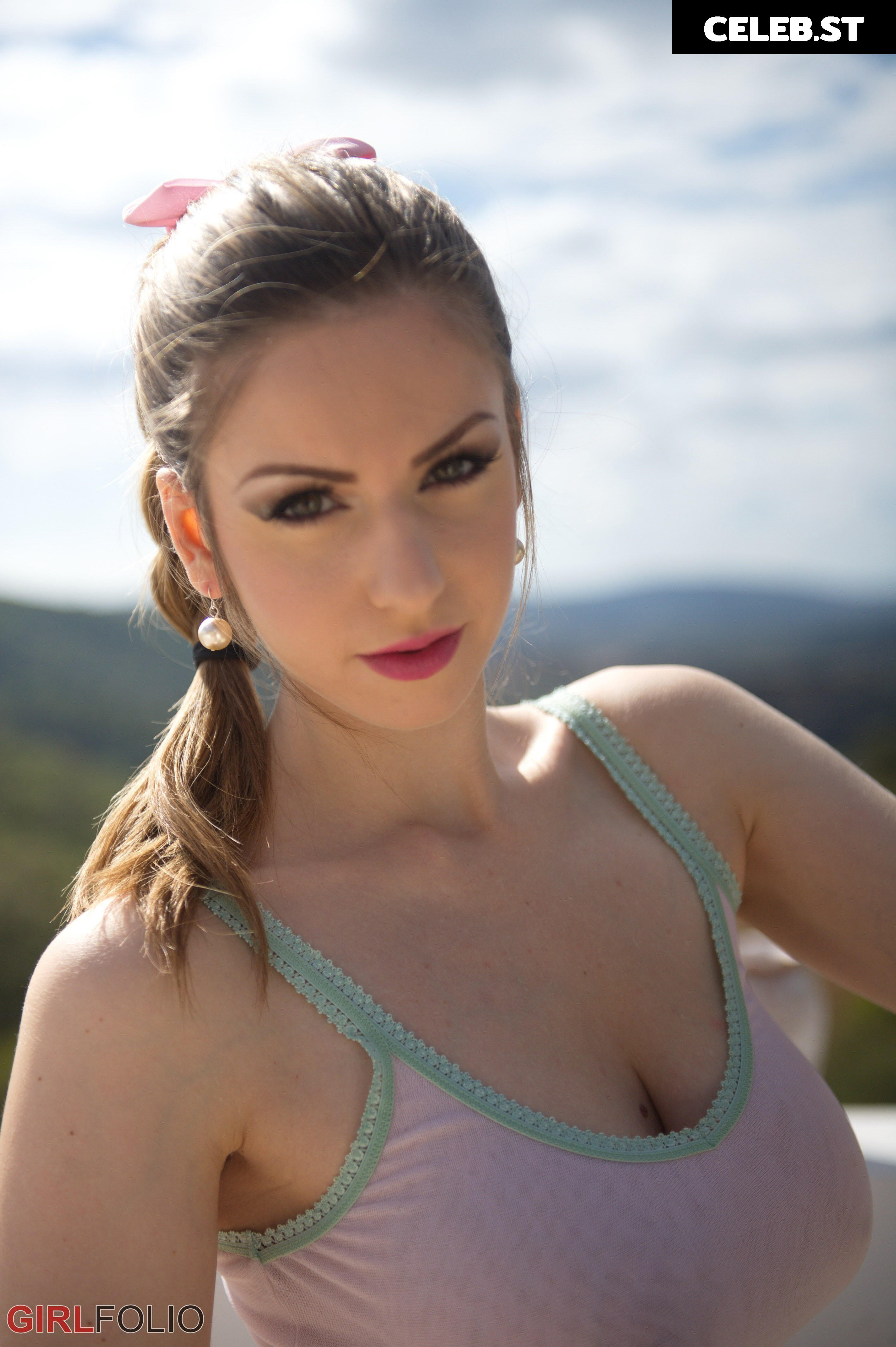 Stella Cox Image 1469250