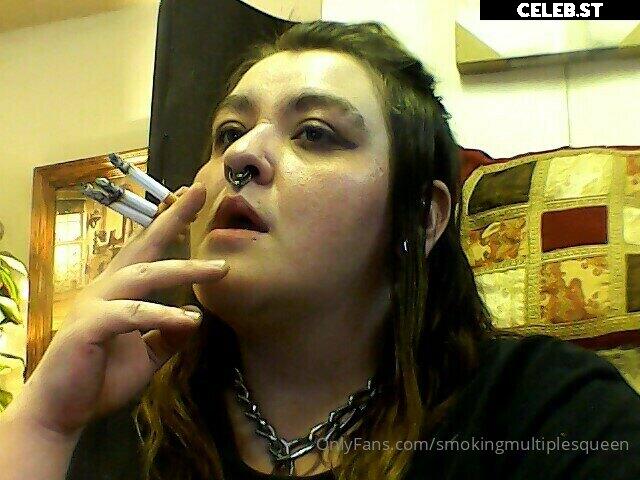 extremesmokingqueen Image 14687393