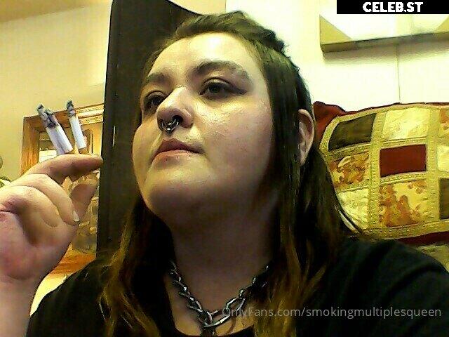 extremesmokingqueen Image 14687224