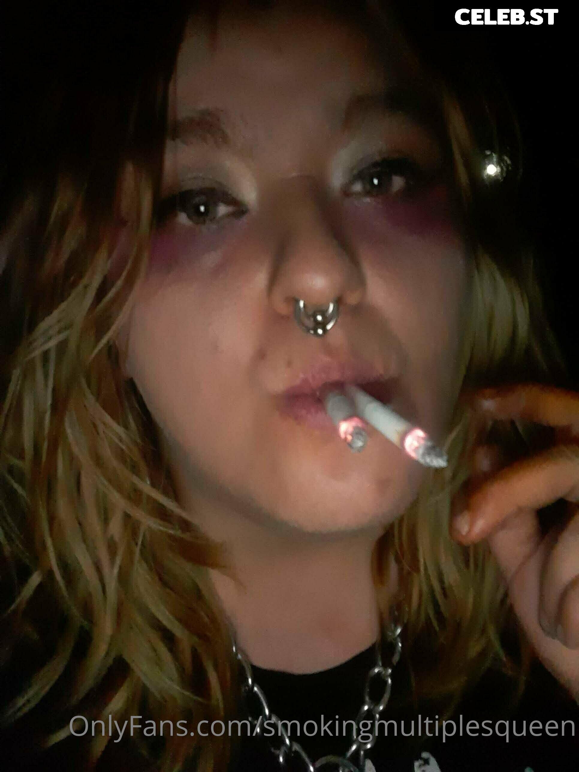 extremesmokingqueen Image 14686725