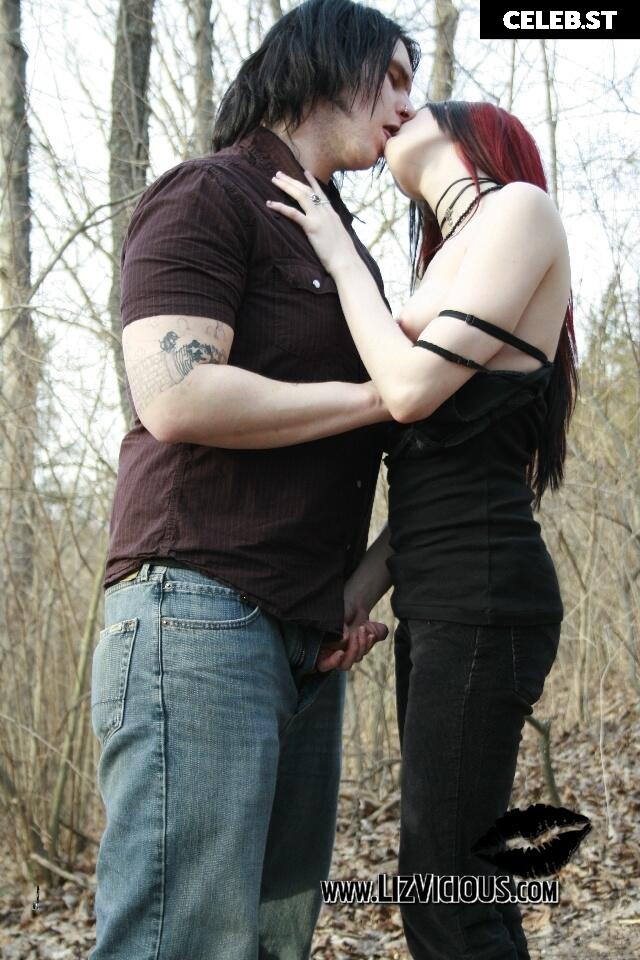 Liz Vicious Image 1468189