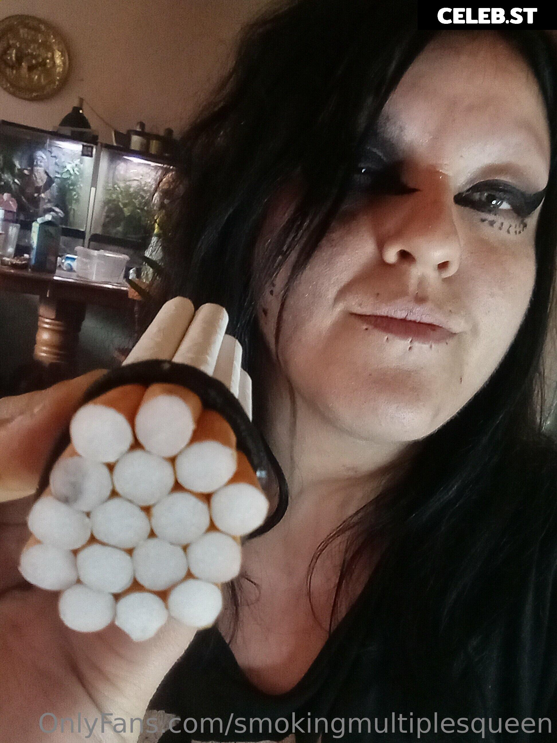extremesmokingqueen Image 14683587