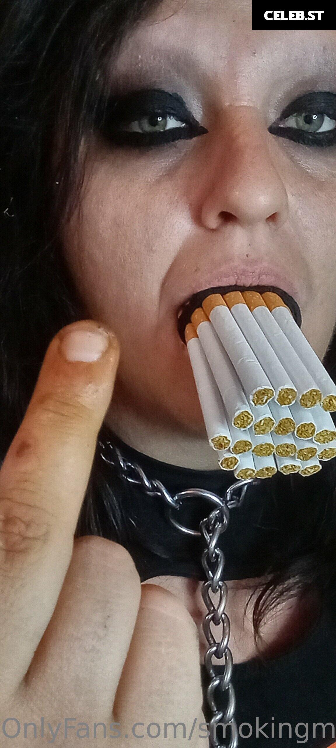 extremesmokingqueen Image 14682756