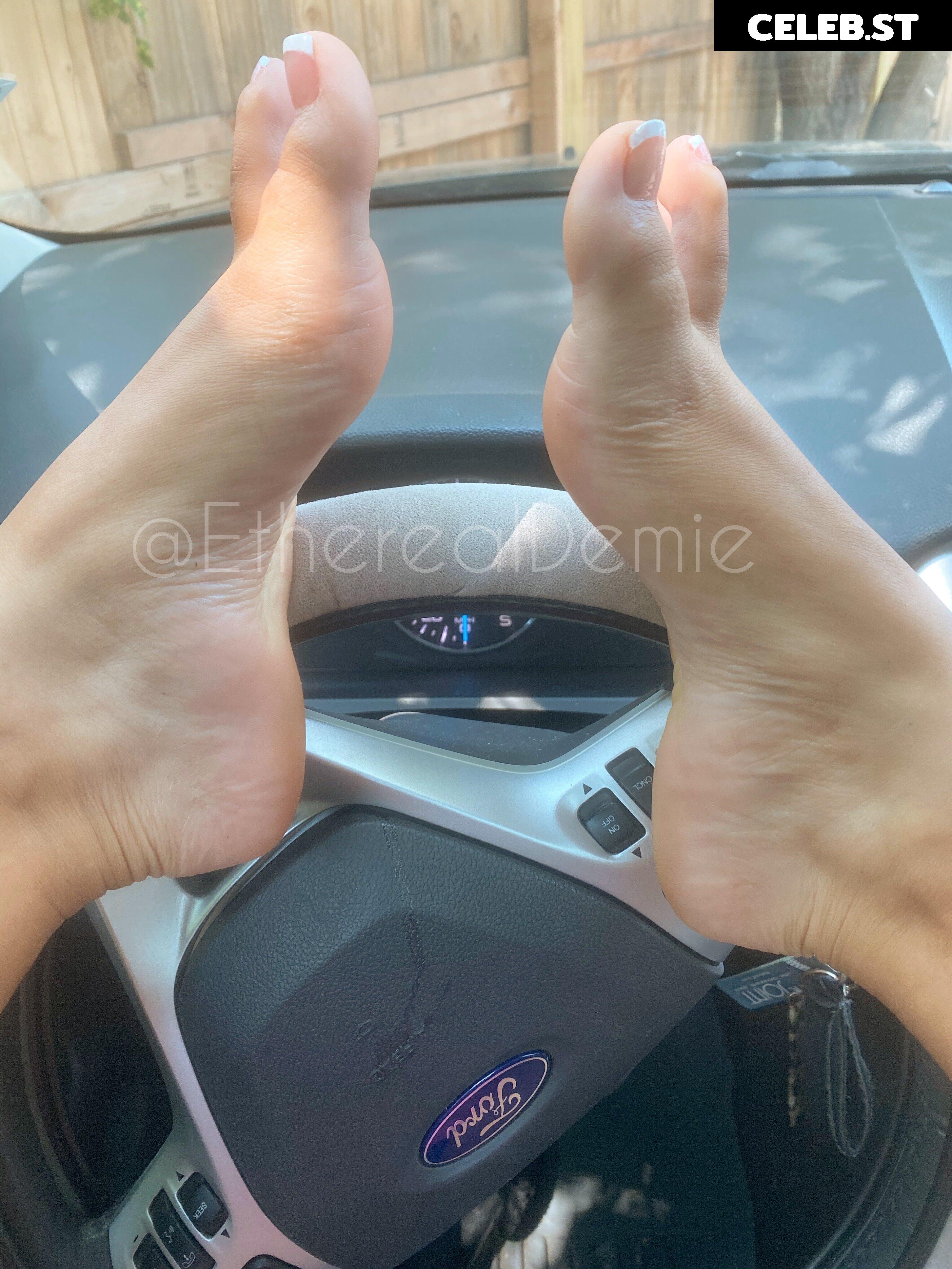 etherealdemie_feet Image 14575492