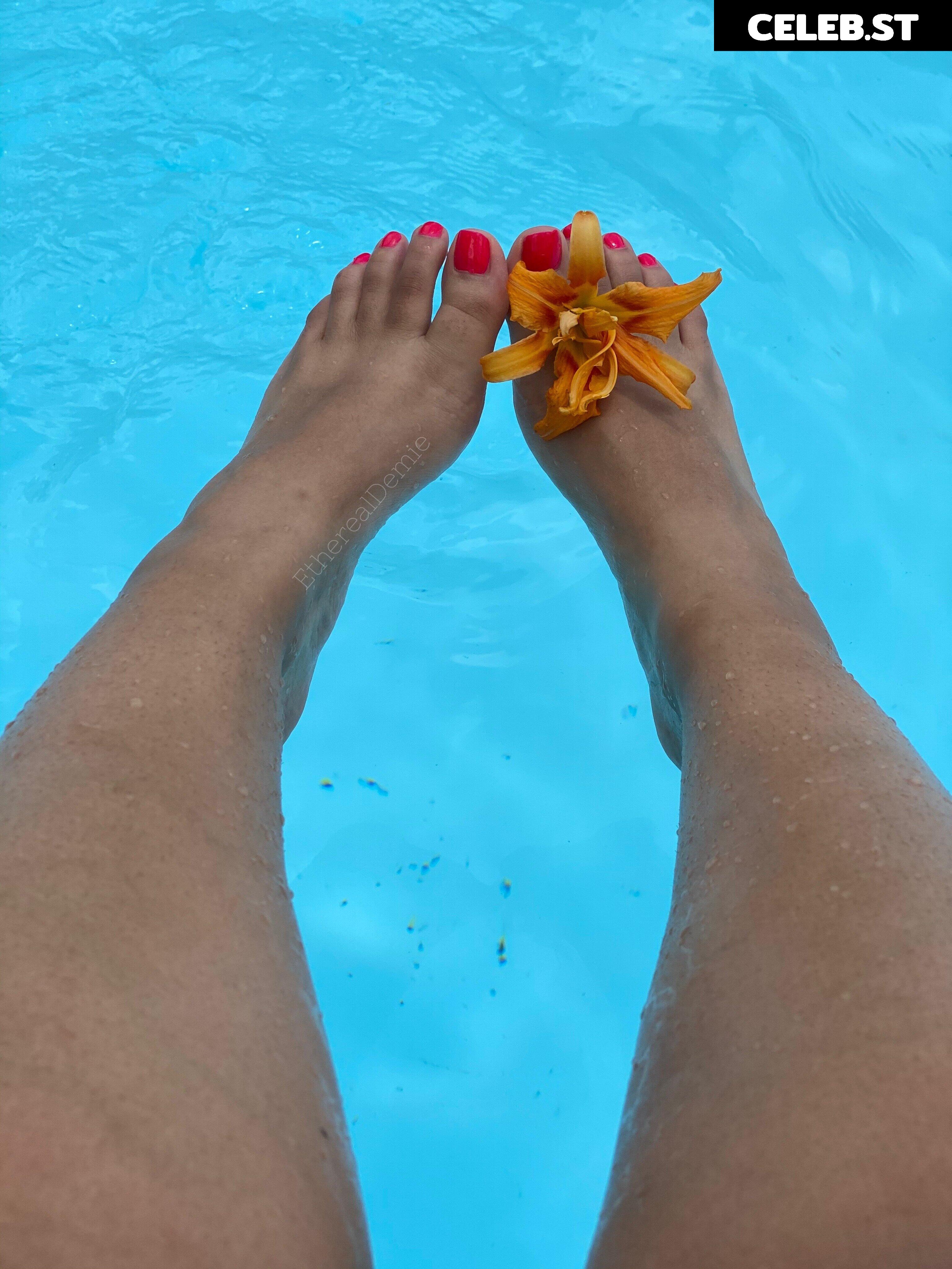 etherealdemie_feet Image 14573687