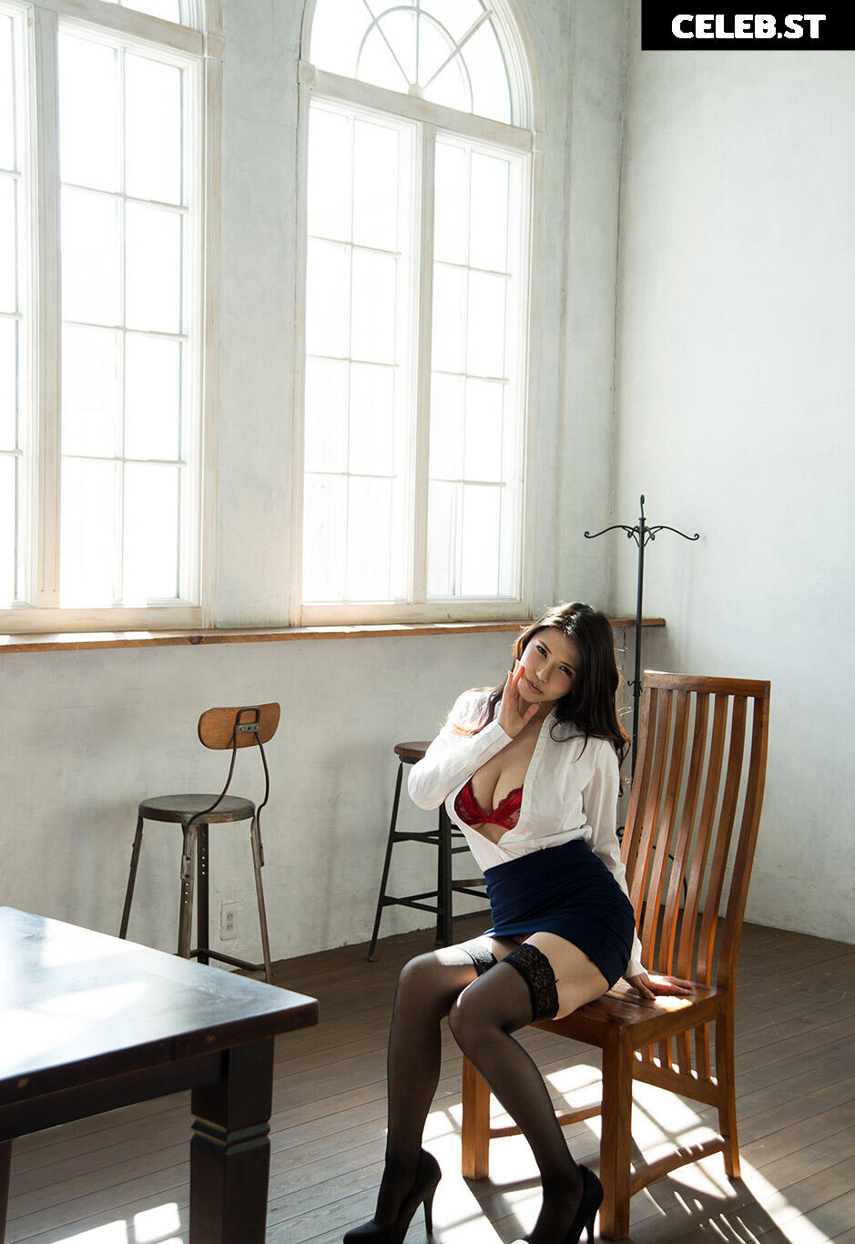 Anri Okita Image 1430141