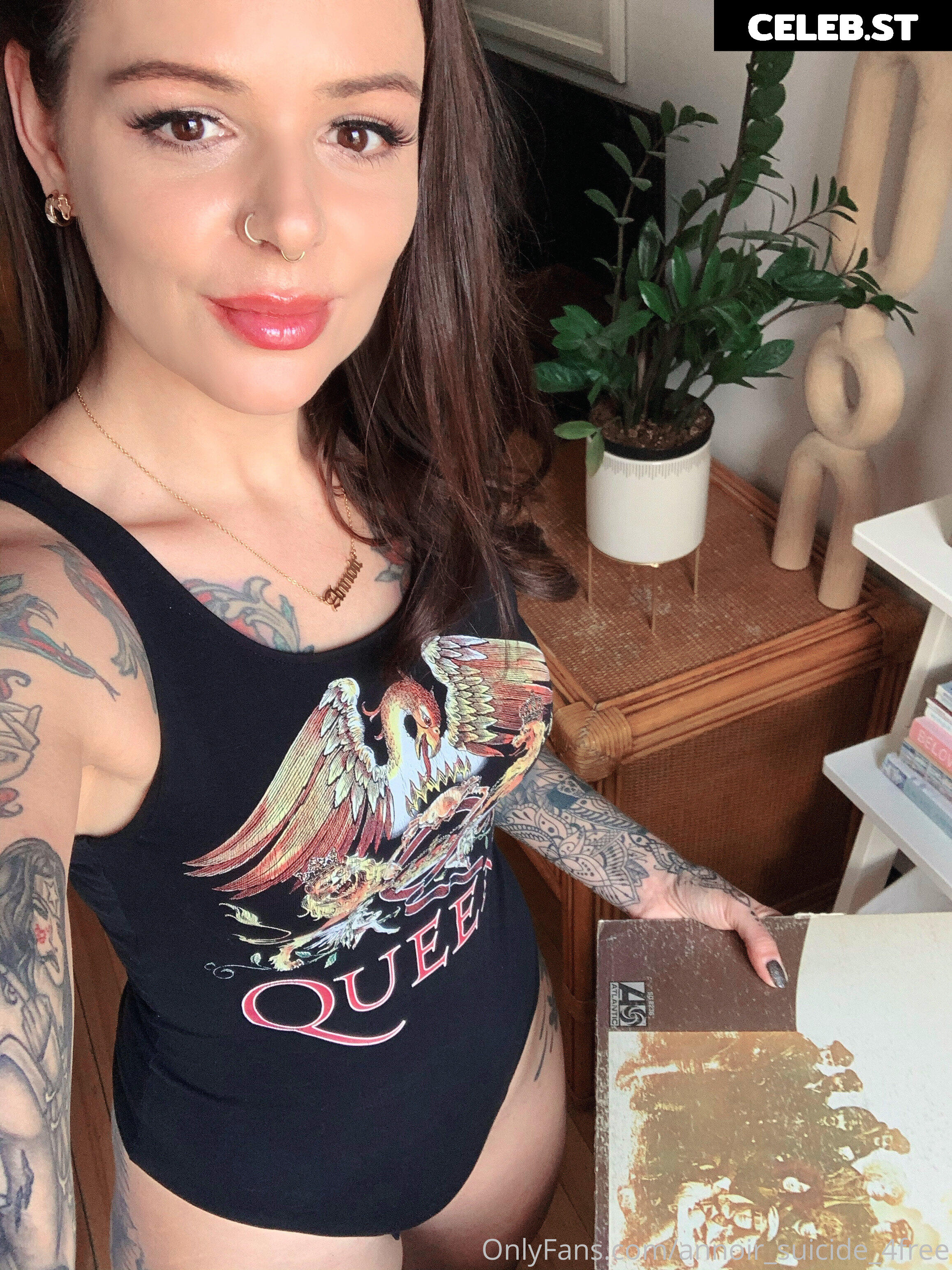 annoir_suicide_4free Image 14291636