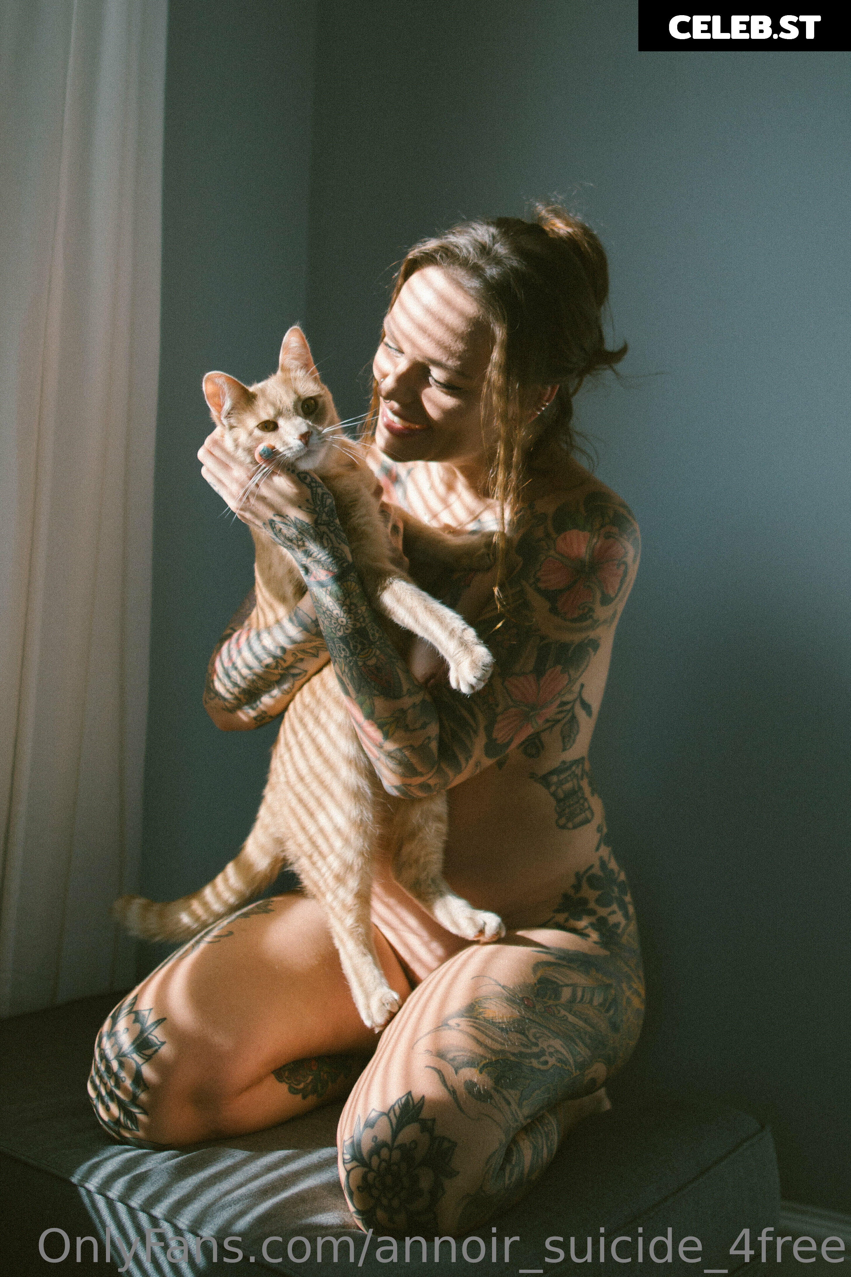 annoir_suicide_4free Image 14289704