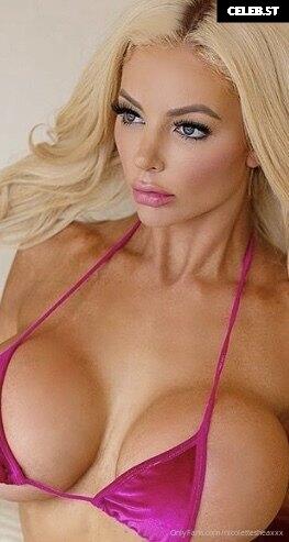 Nicolette Shea Image 1402716