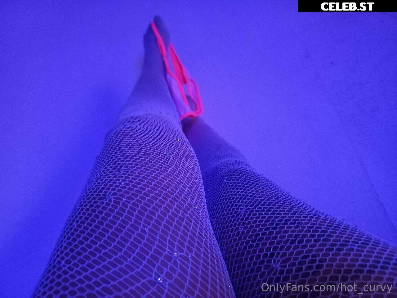 hot_curvy Image 15842697