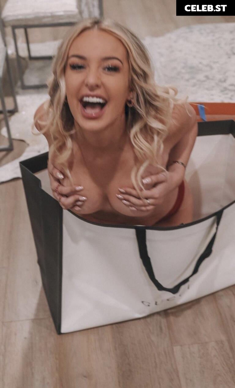 Tana Mongeau Image 1552998