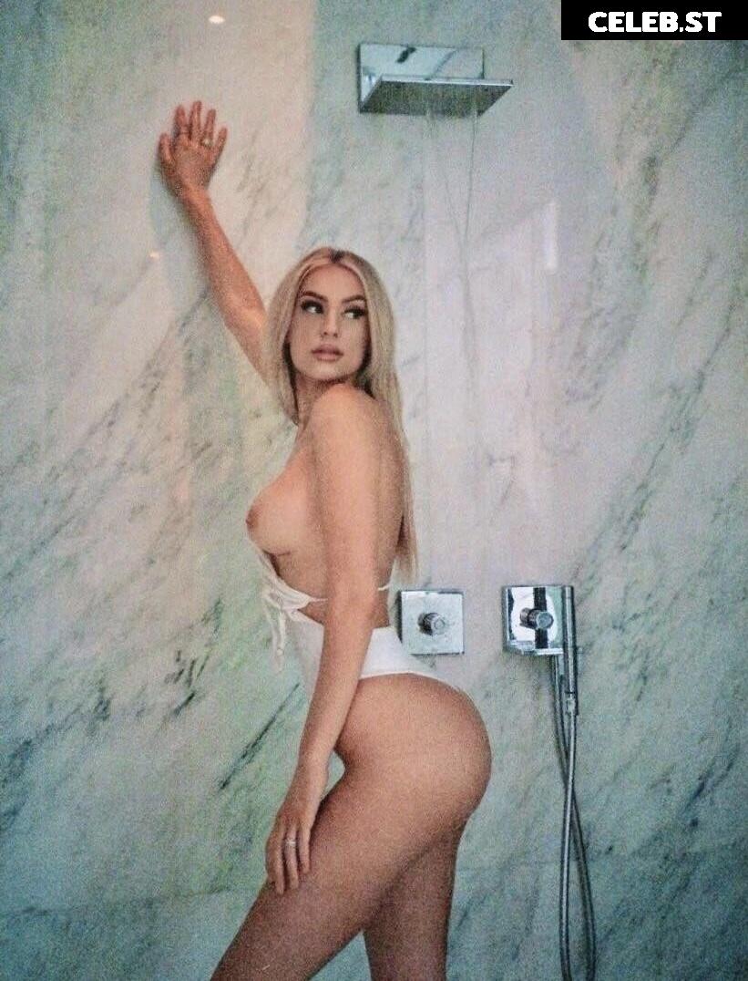 Tana Mongeau Image 1553070