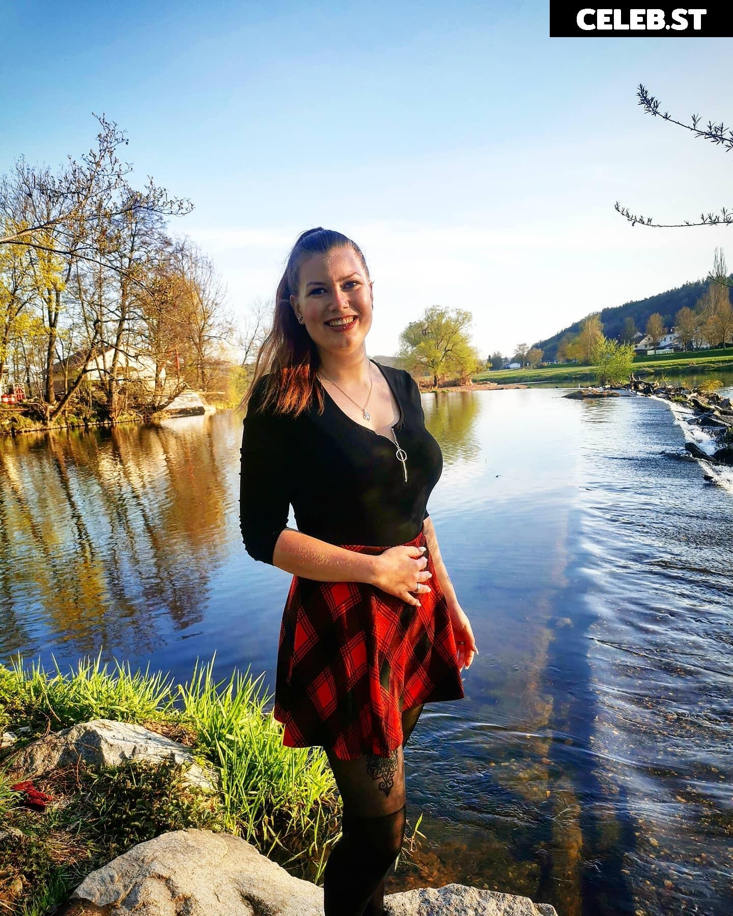 Franzi B Image 155020