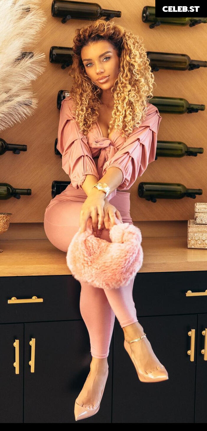Jena Frumes Image 1518877