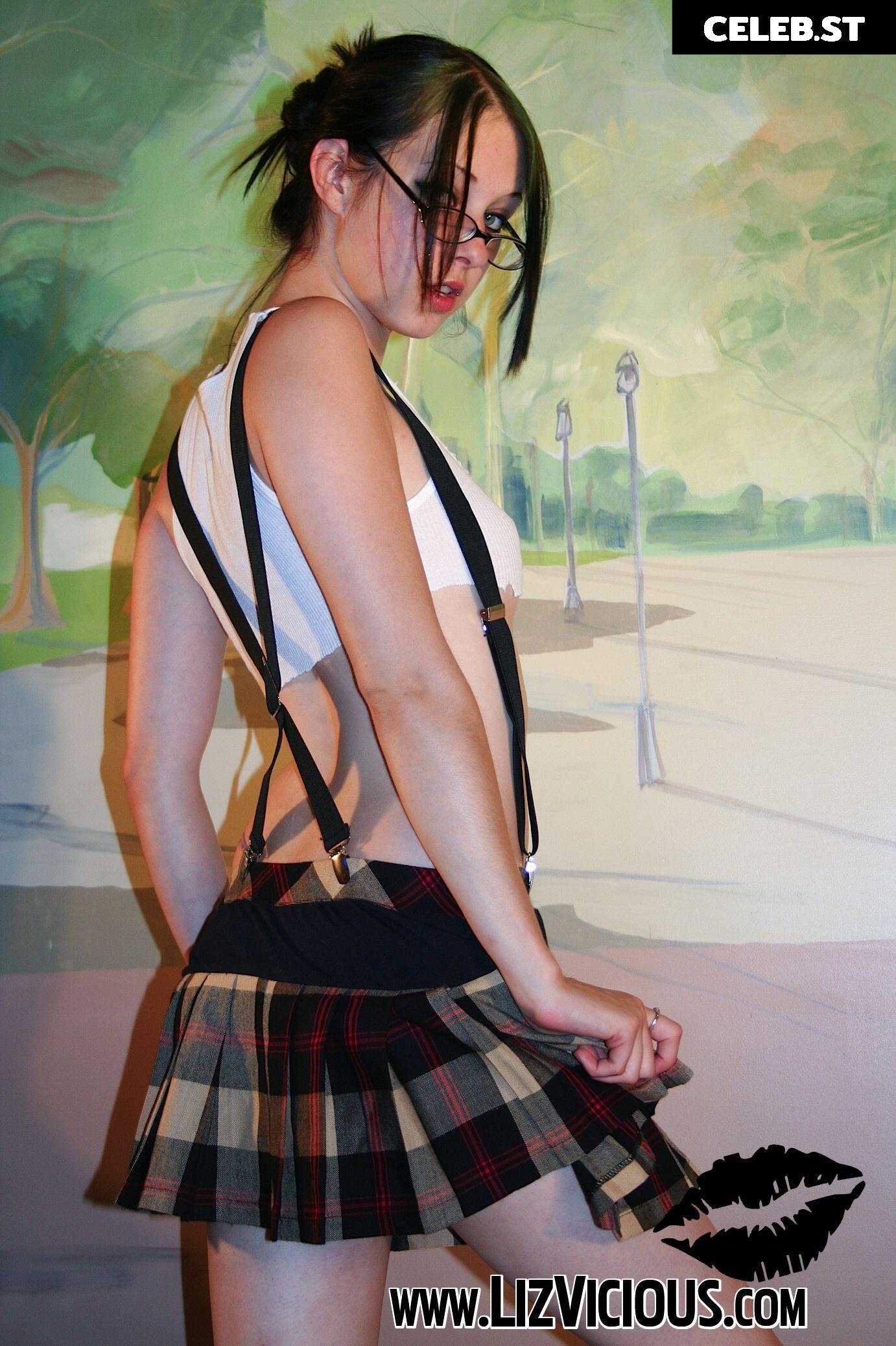 Liz Vicious Image 1501328