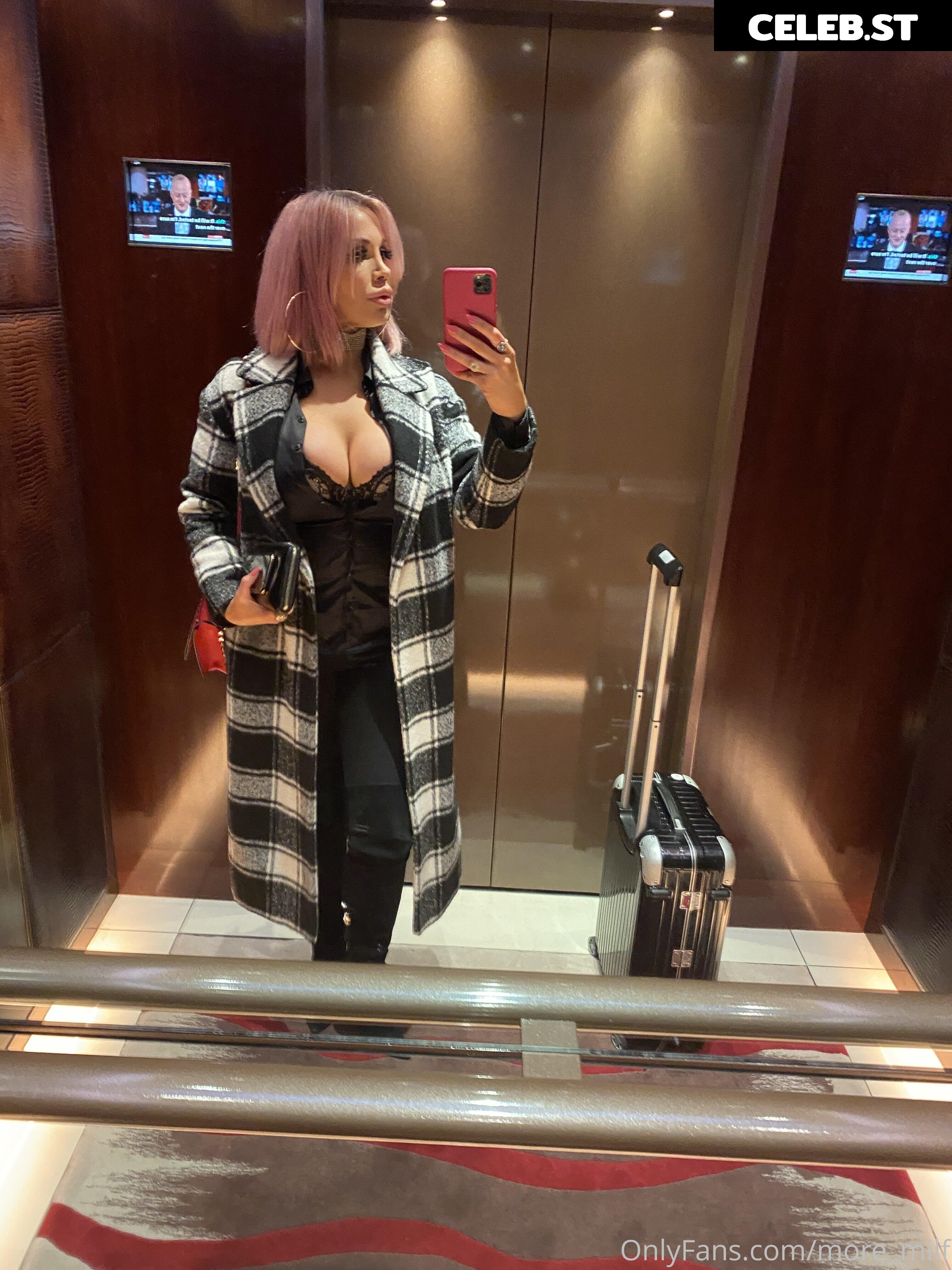 rebeccamoreuk Image 16875655