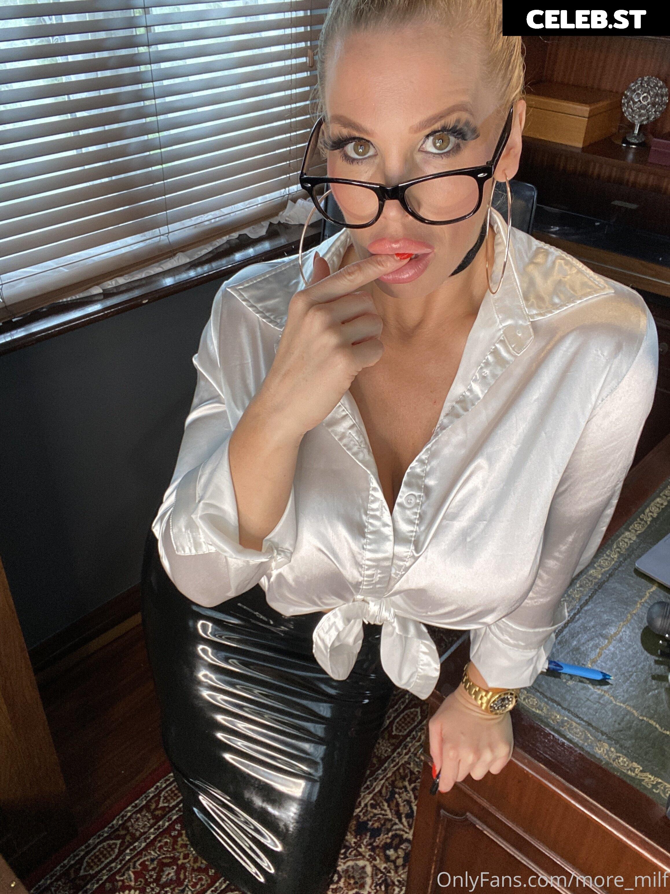 rebeccamoreuk Image 16871711