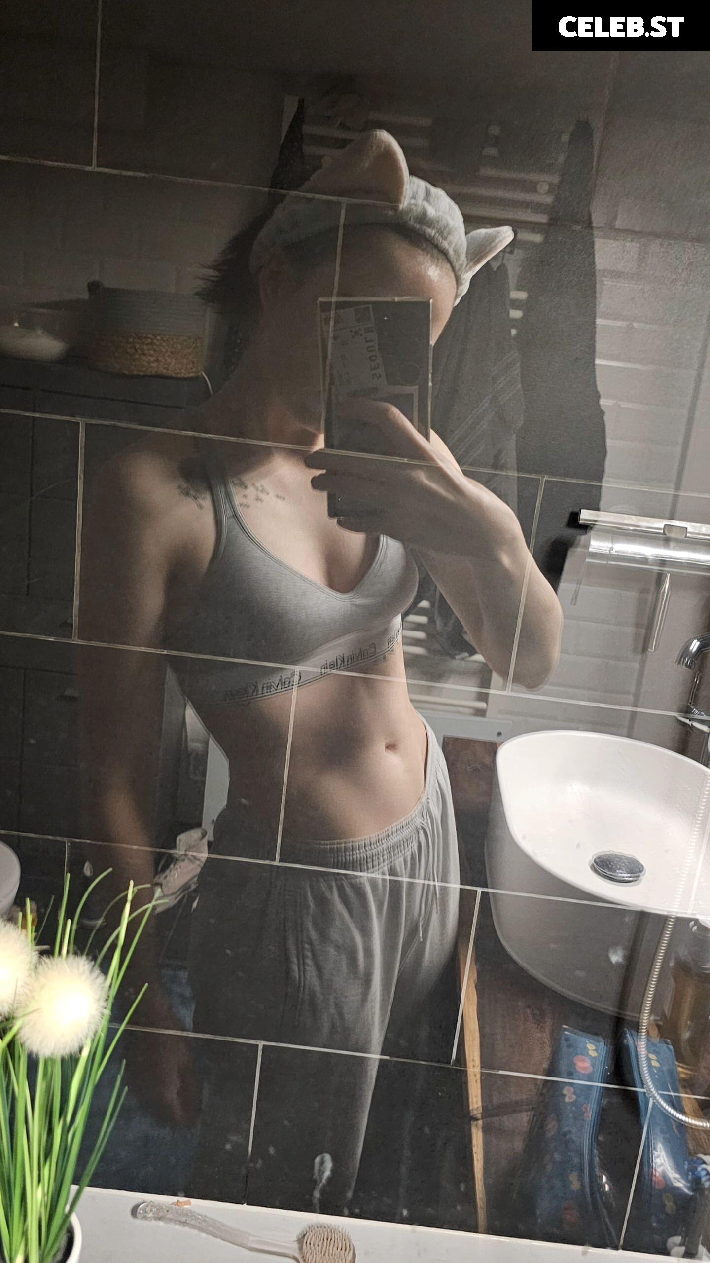 Jamie-Lee Kriewitz Image 1683129