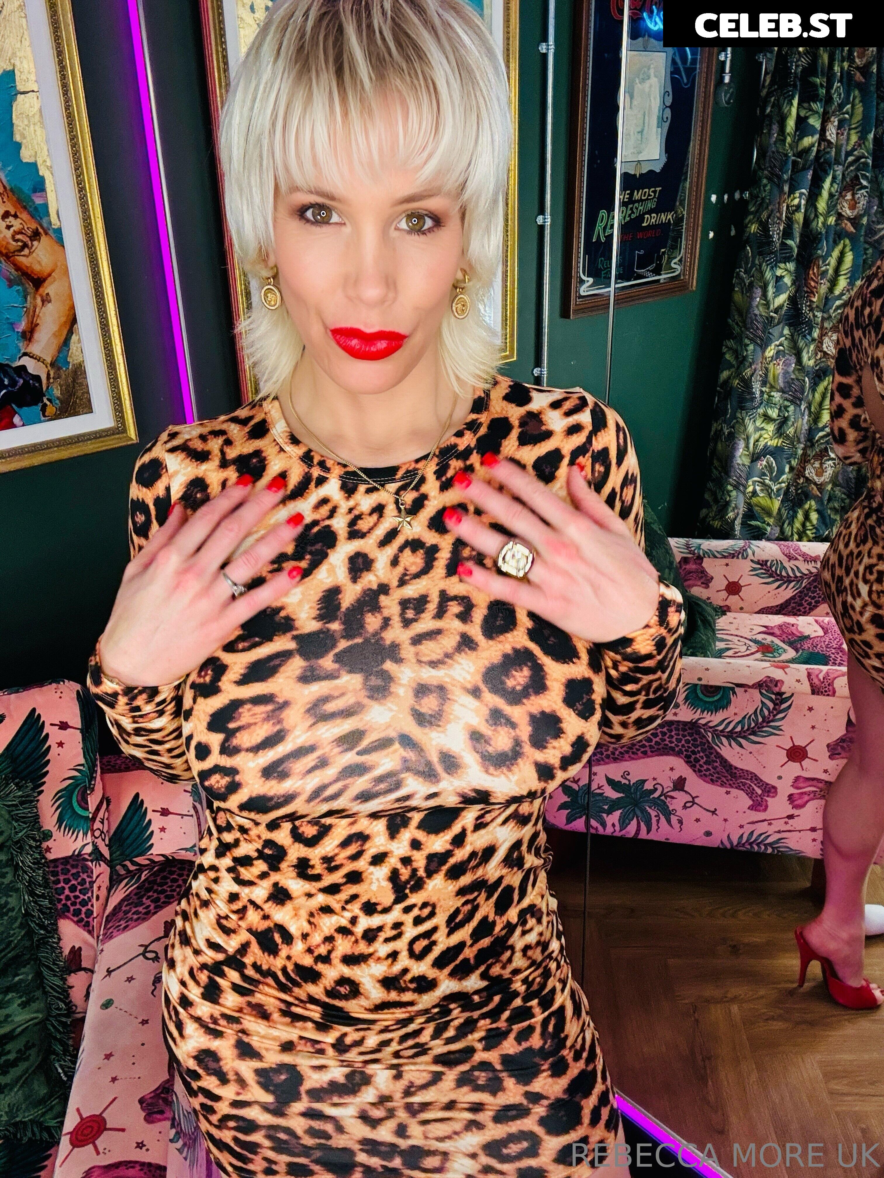 rebeccamoreuk Image 16766196