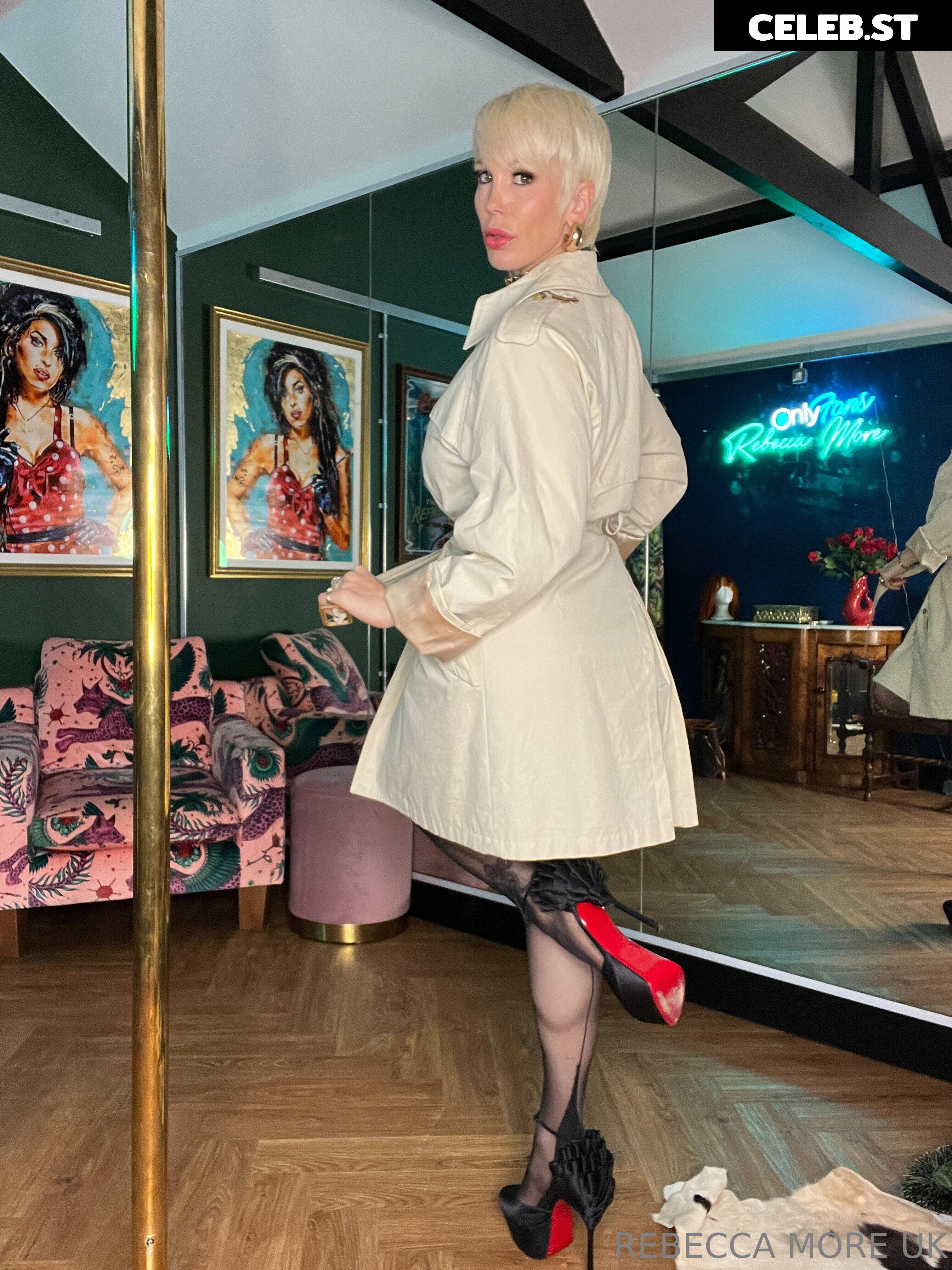rebeccamoreuk Image 16789903
